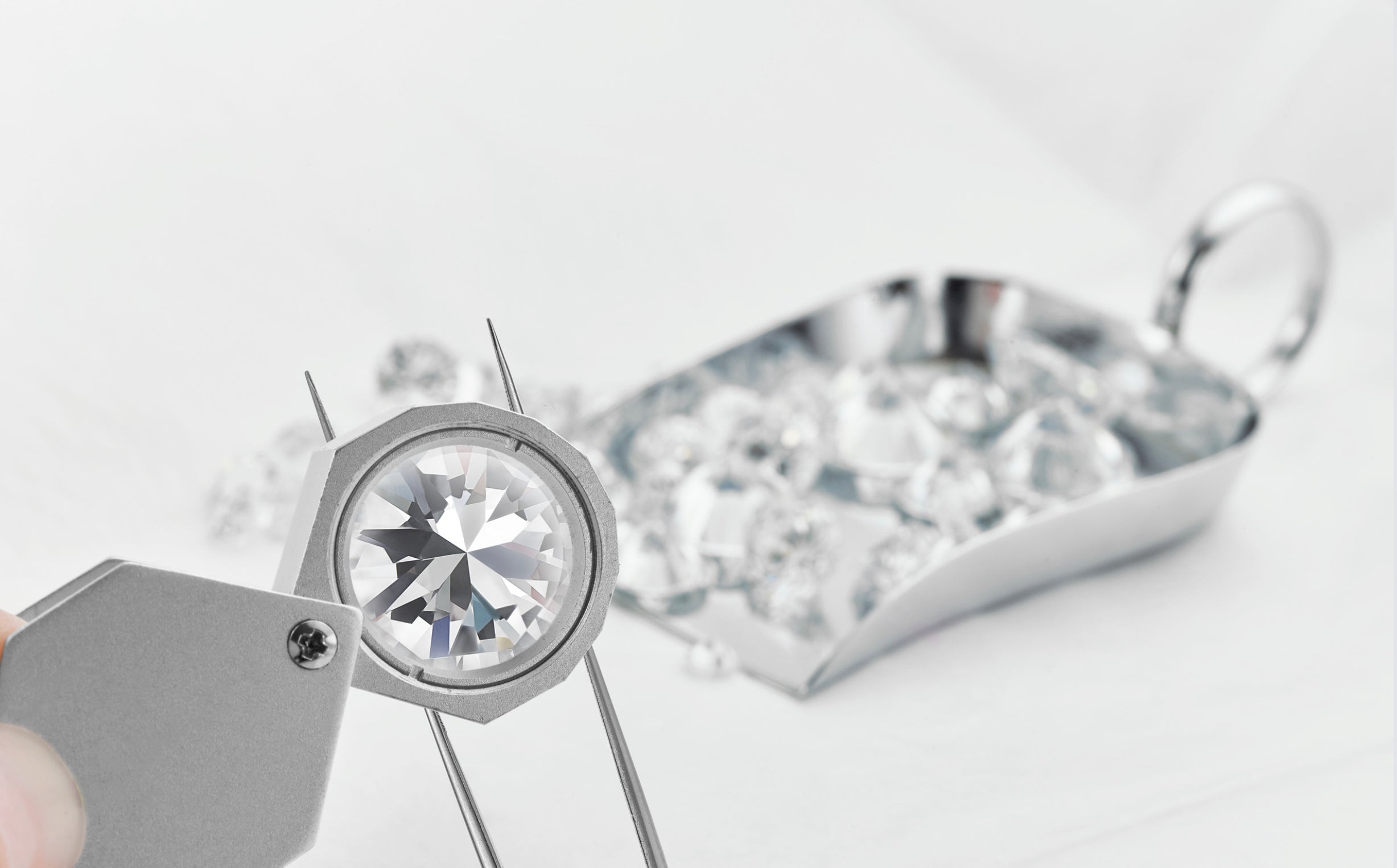 Learn Lab Grown Diamond Grading Standards: A Quick Guide