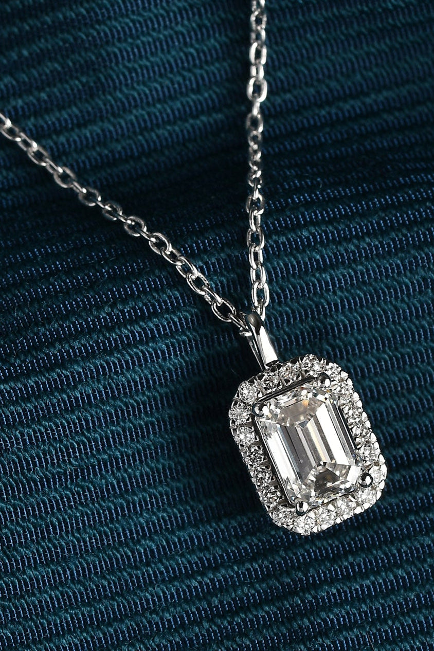 Coralina Halo Emerald Solitaire Pendant