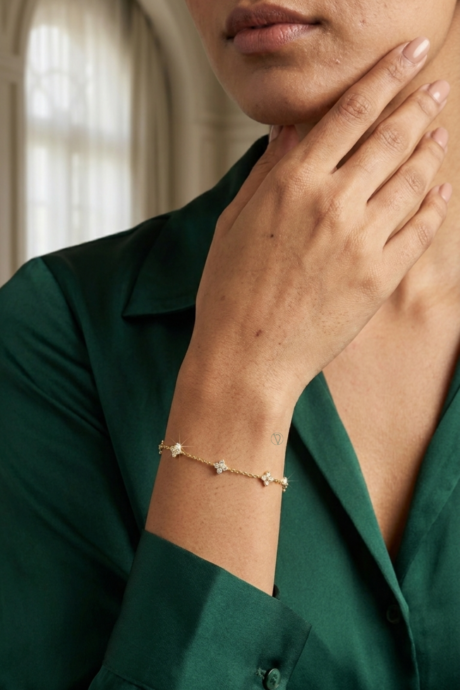 Dainty Clover Station Bracelet