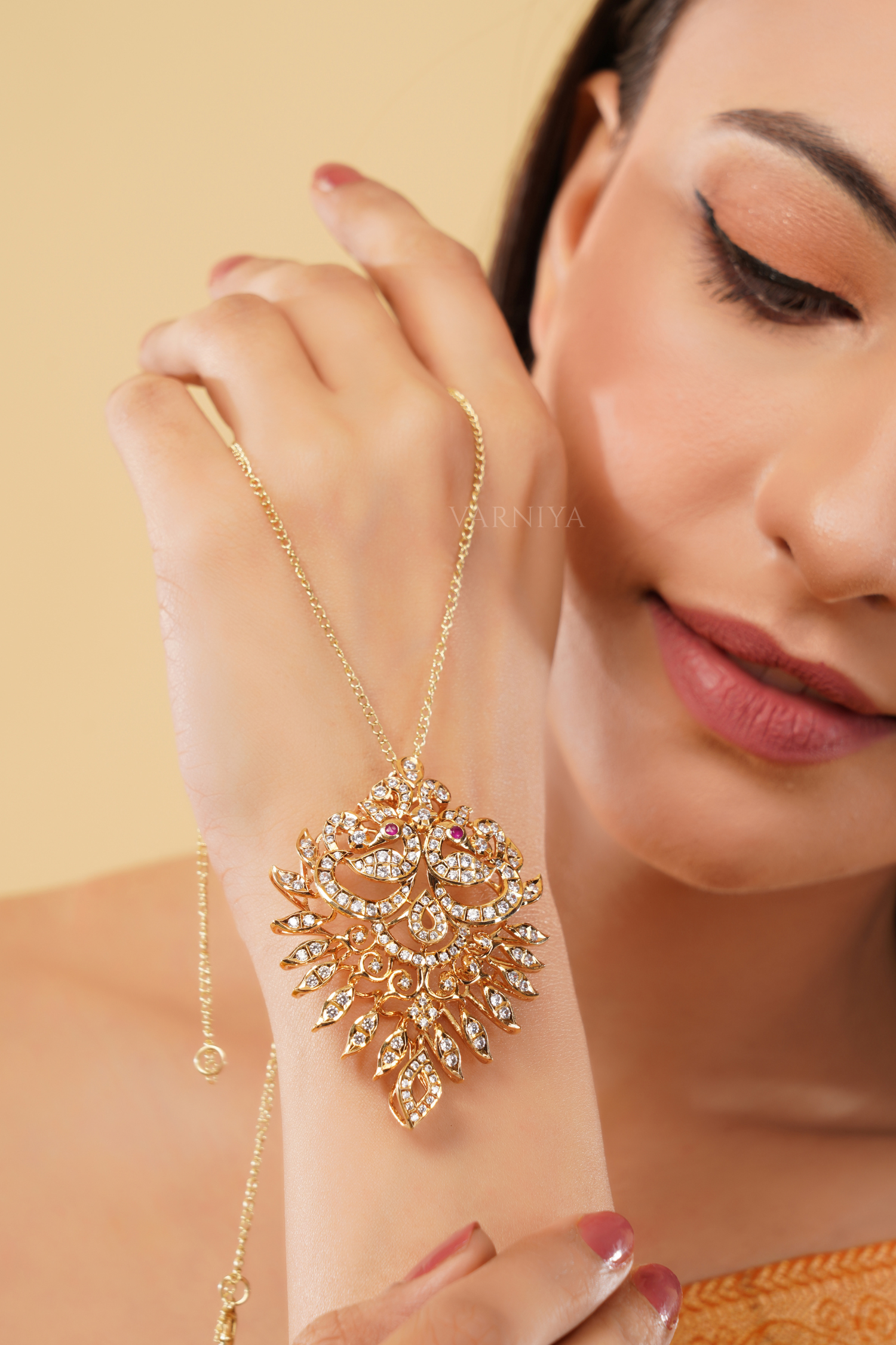 Traditional Crowned Heart Pendant