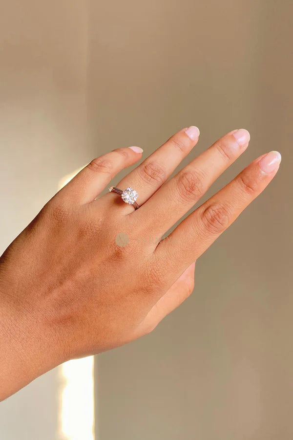 1.78Ct Vittoria Round Brilliant Solitaire Ring in Ring Size 12