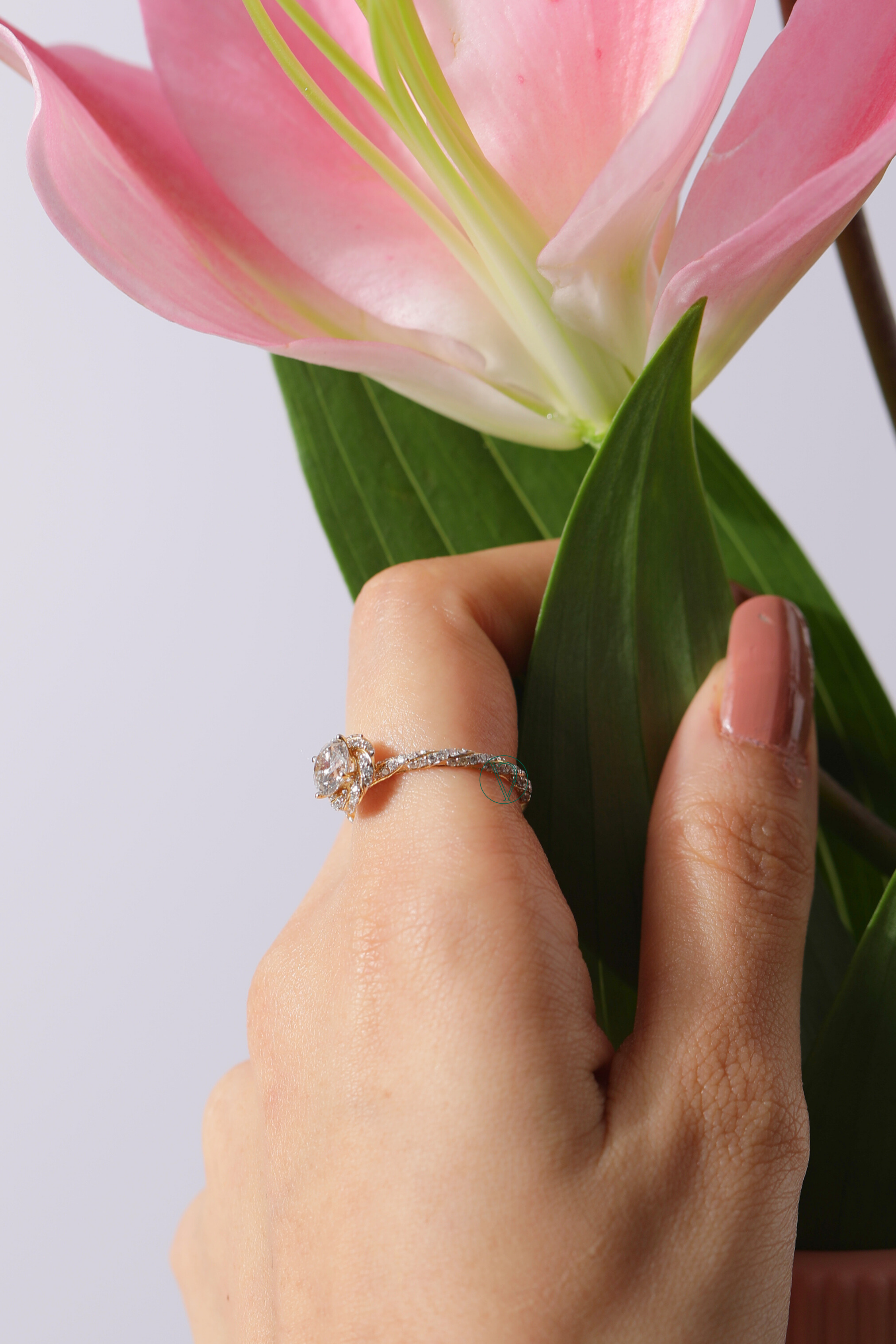 Naomi Twisted Pavé Diamond Halo Ring