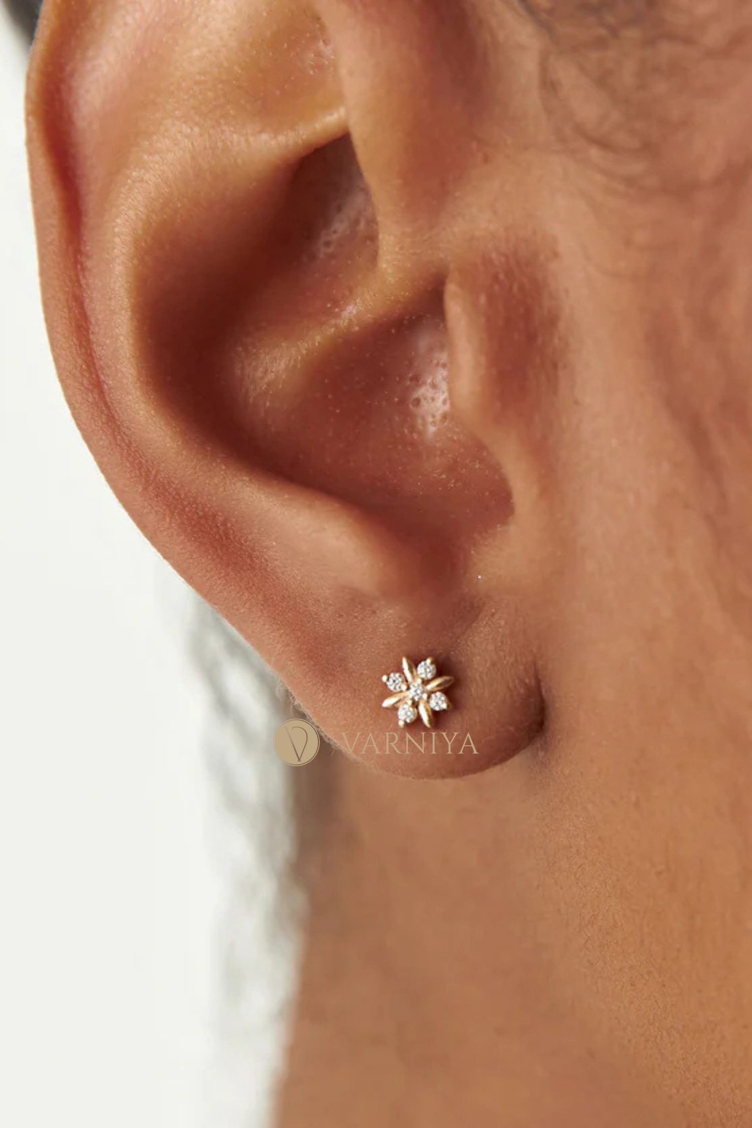 Dainty Crisscross Studs