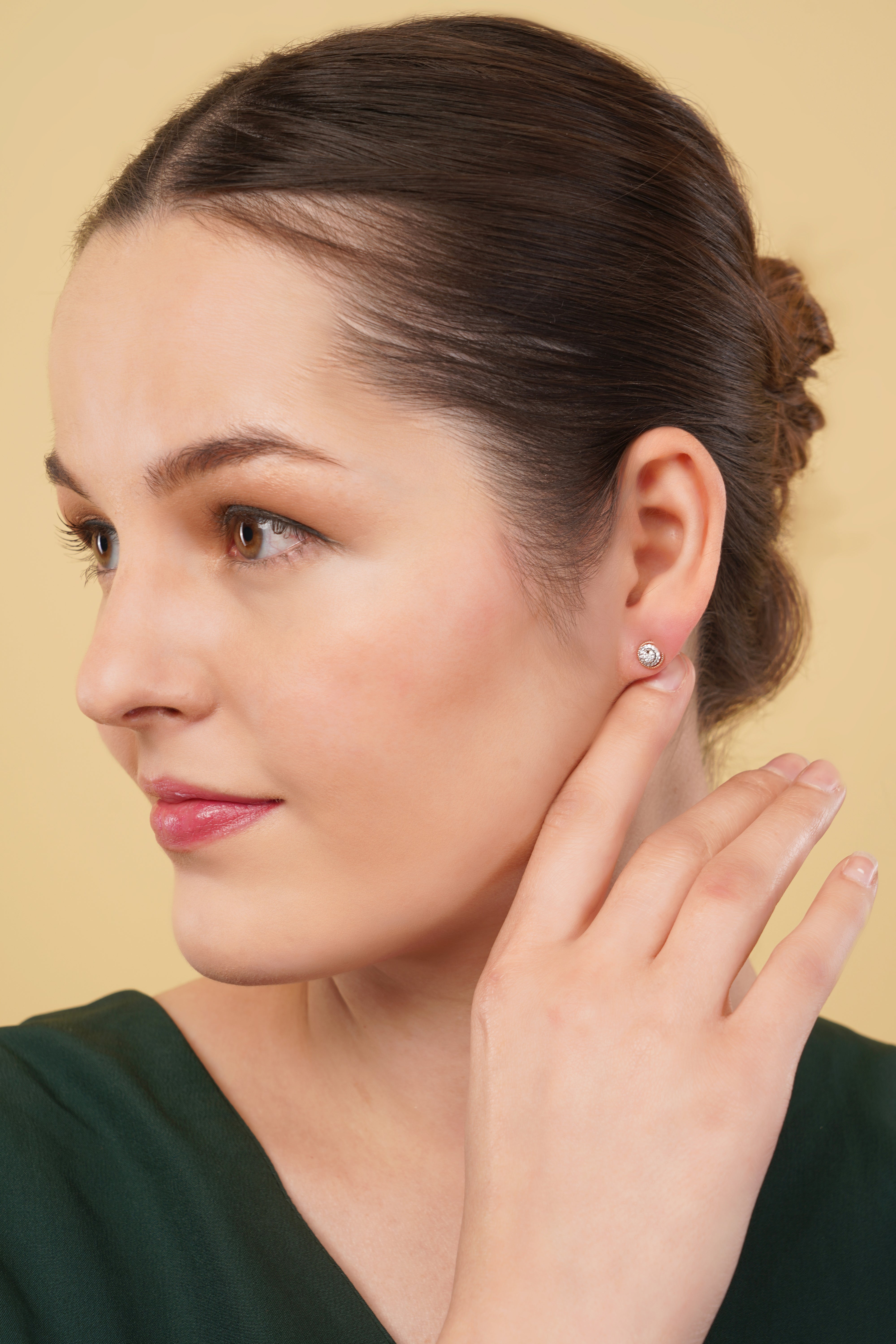 Duna Diamond Cluster Studs