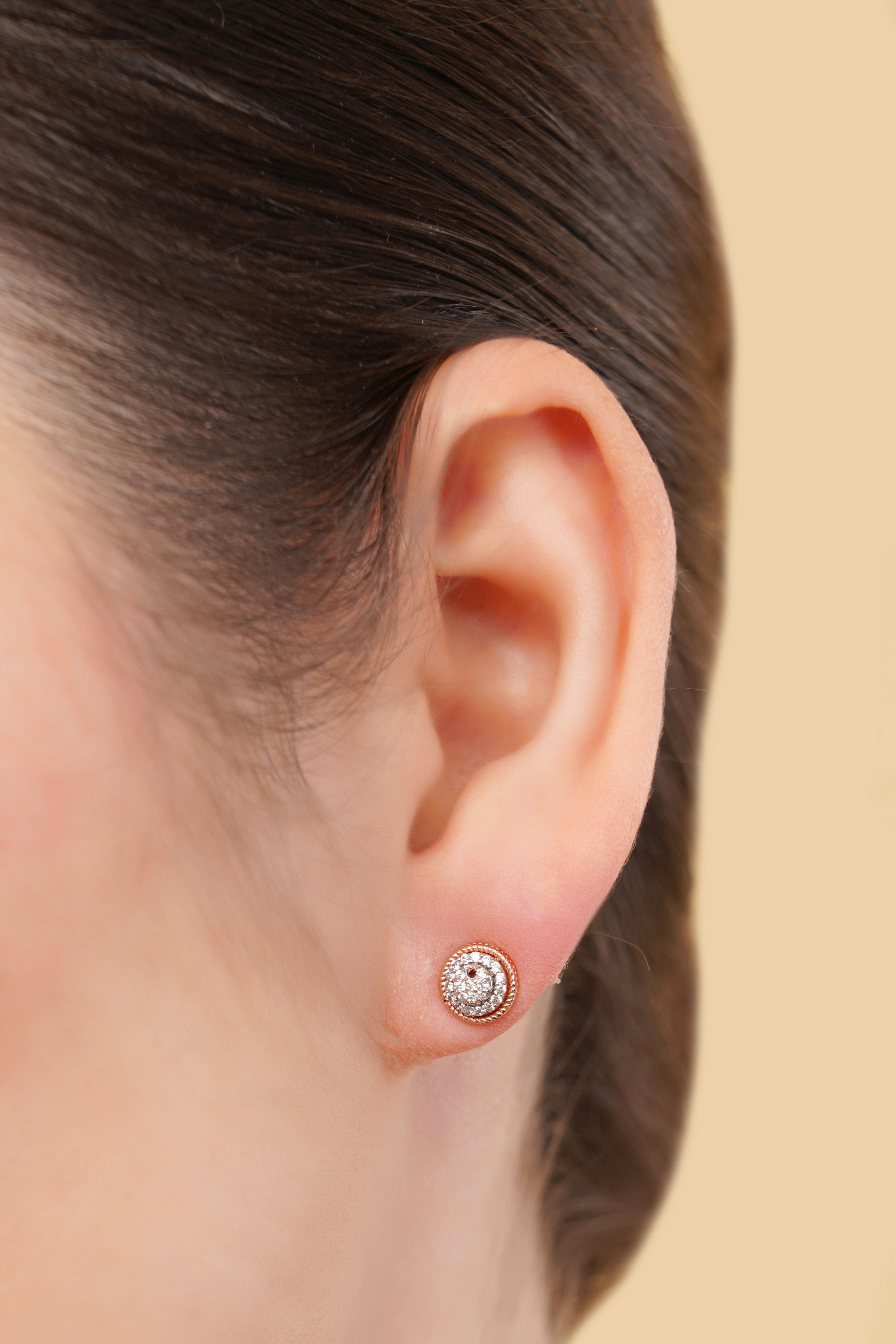 Duna Diamond Cluster Studs