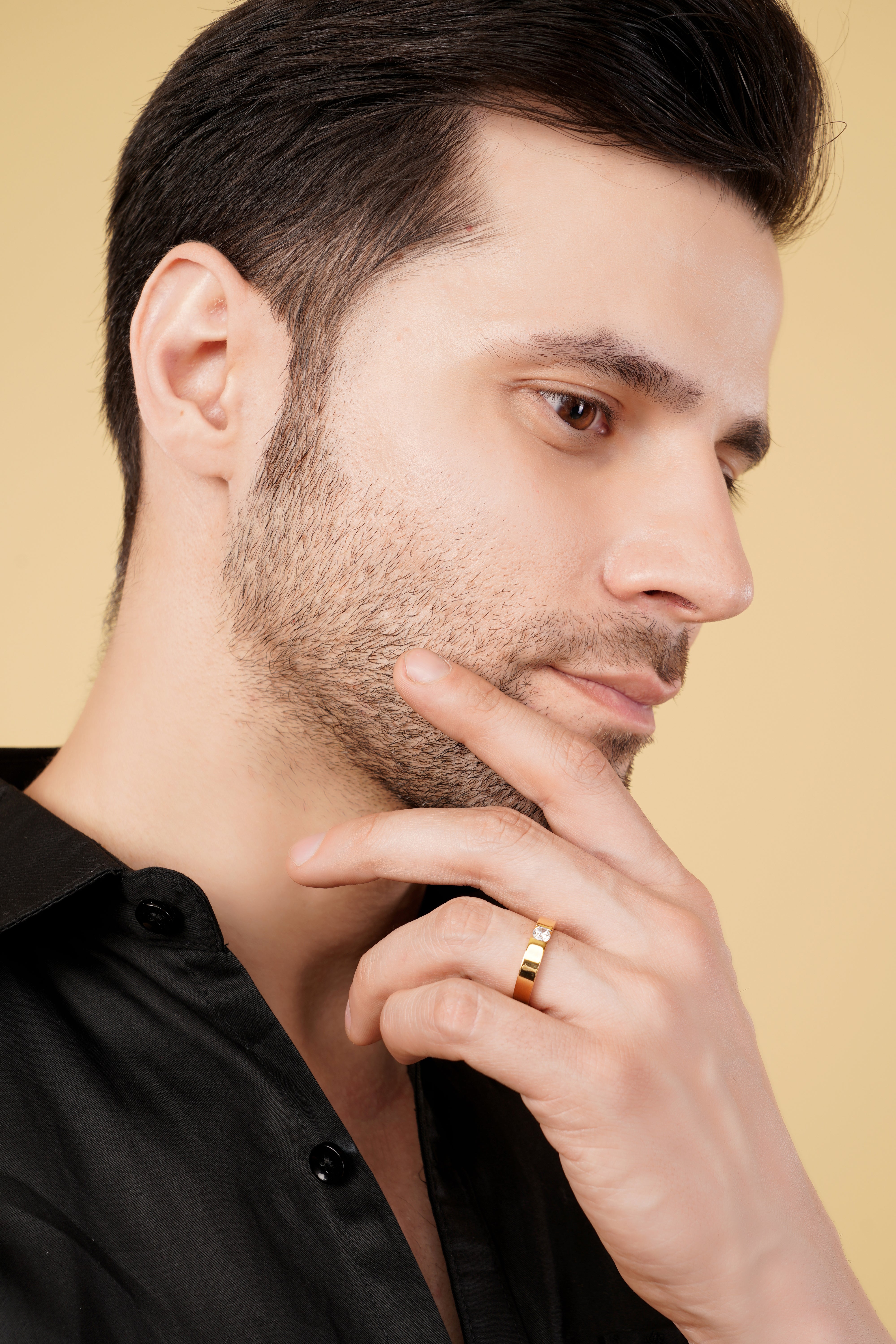 Loyal Ring with a Round Solitaire