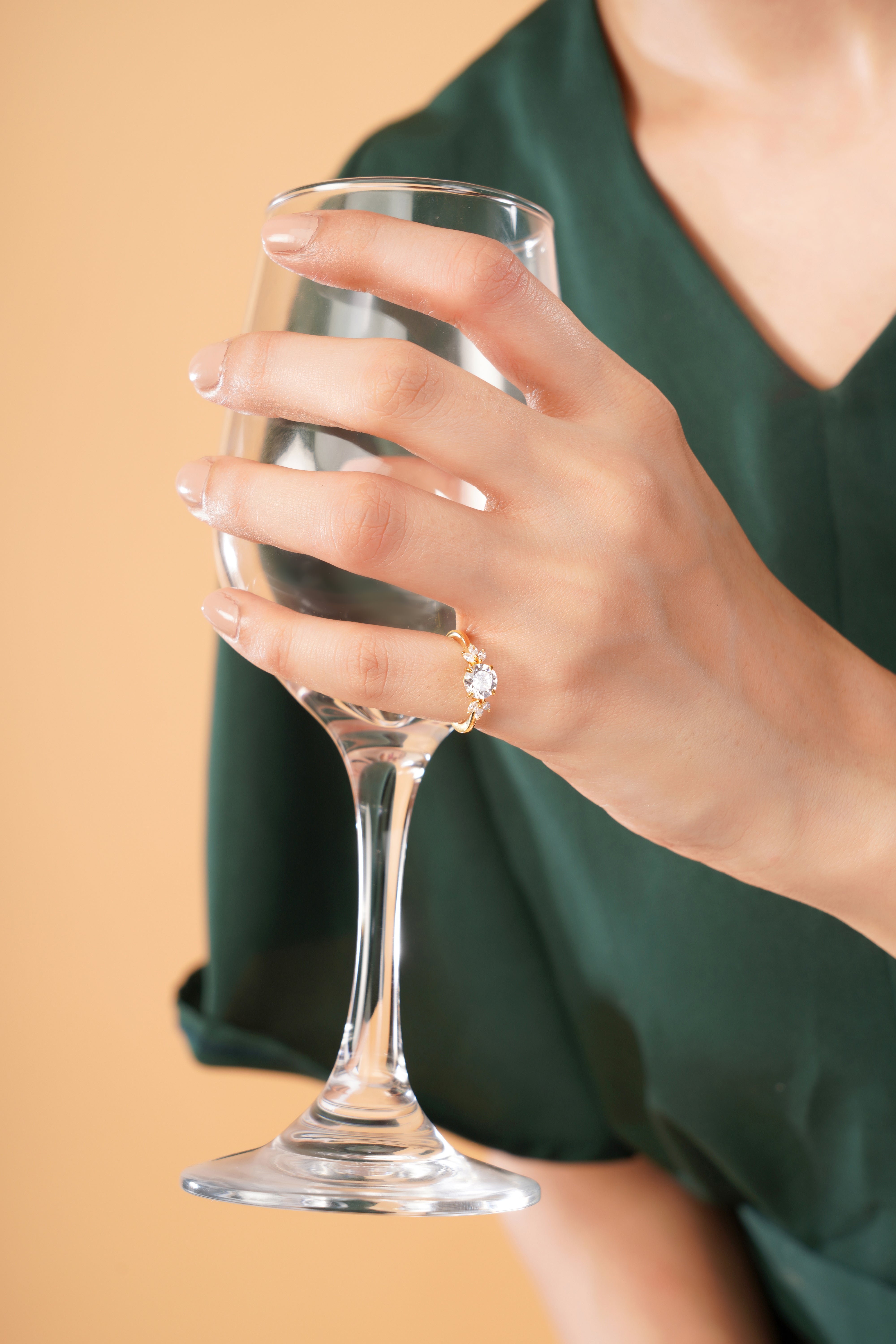 Mariposa Round Brilliant Butterfly Cluster Ring