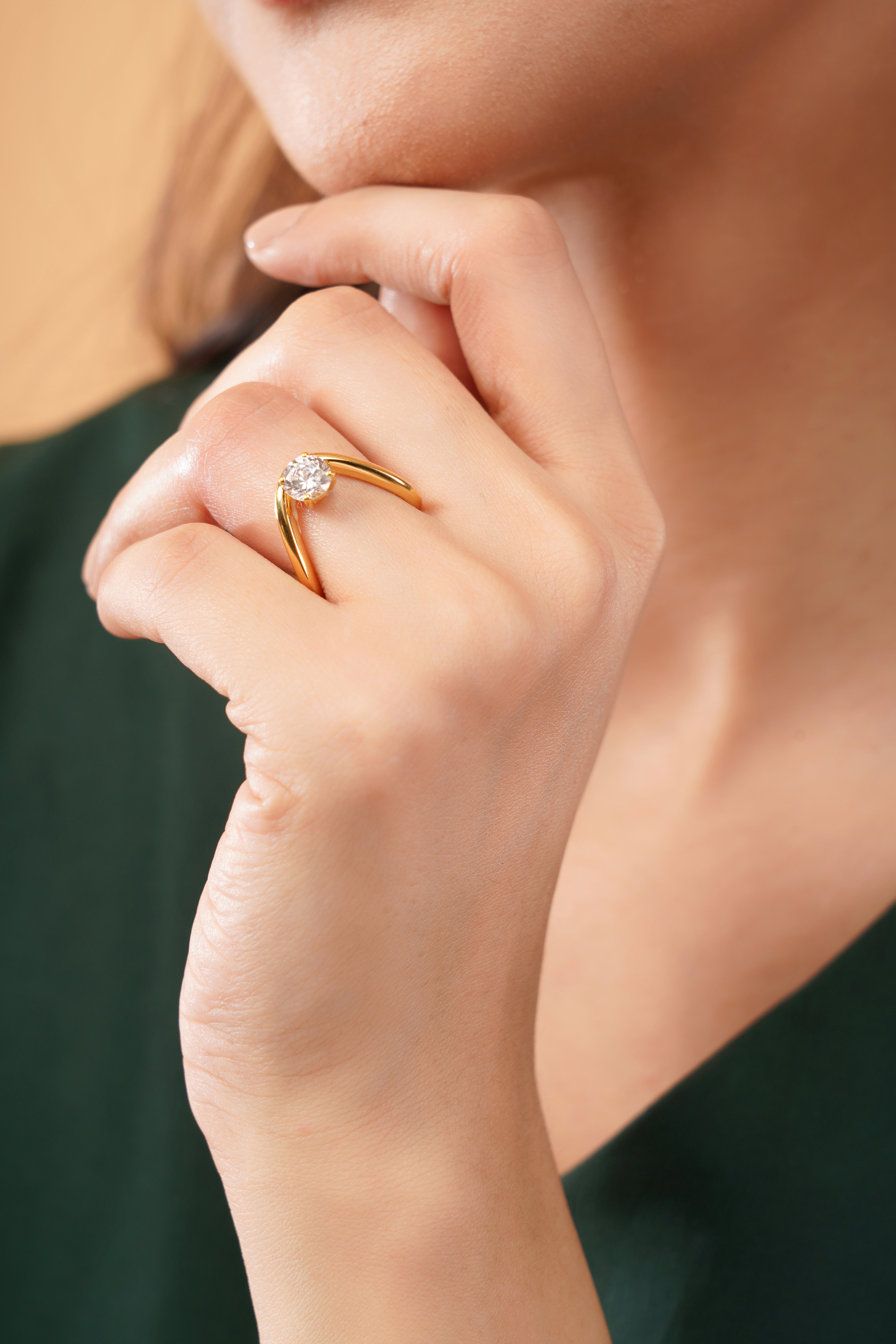 Valentina V-Band Engagement Ring