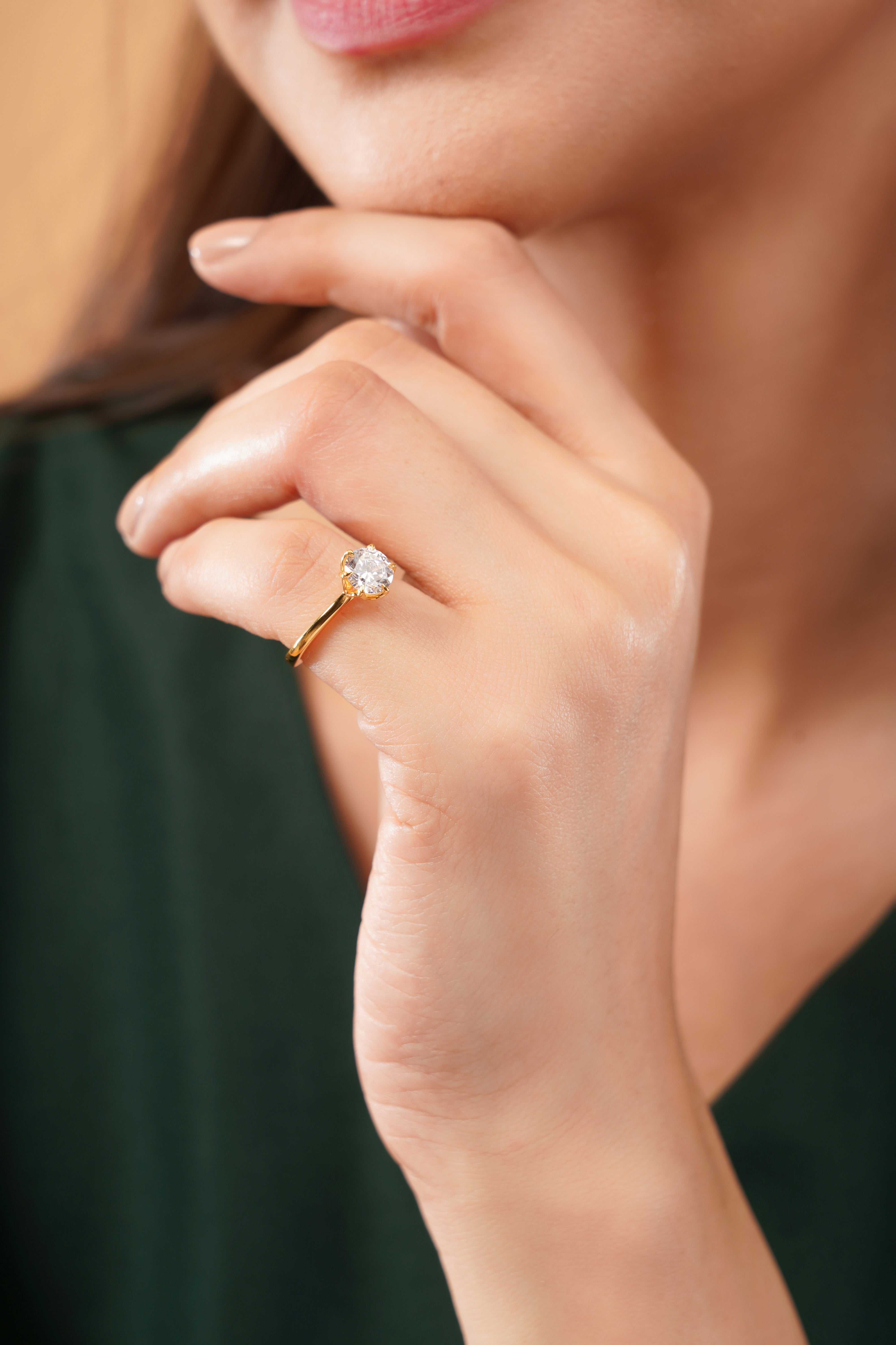 Elysian Round Hidden Halo Solitaire