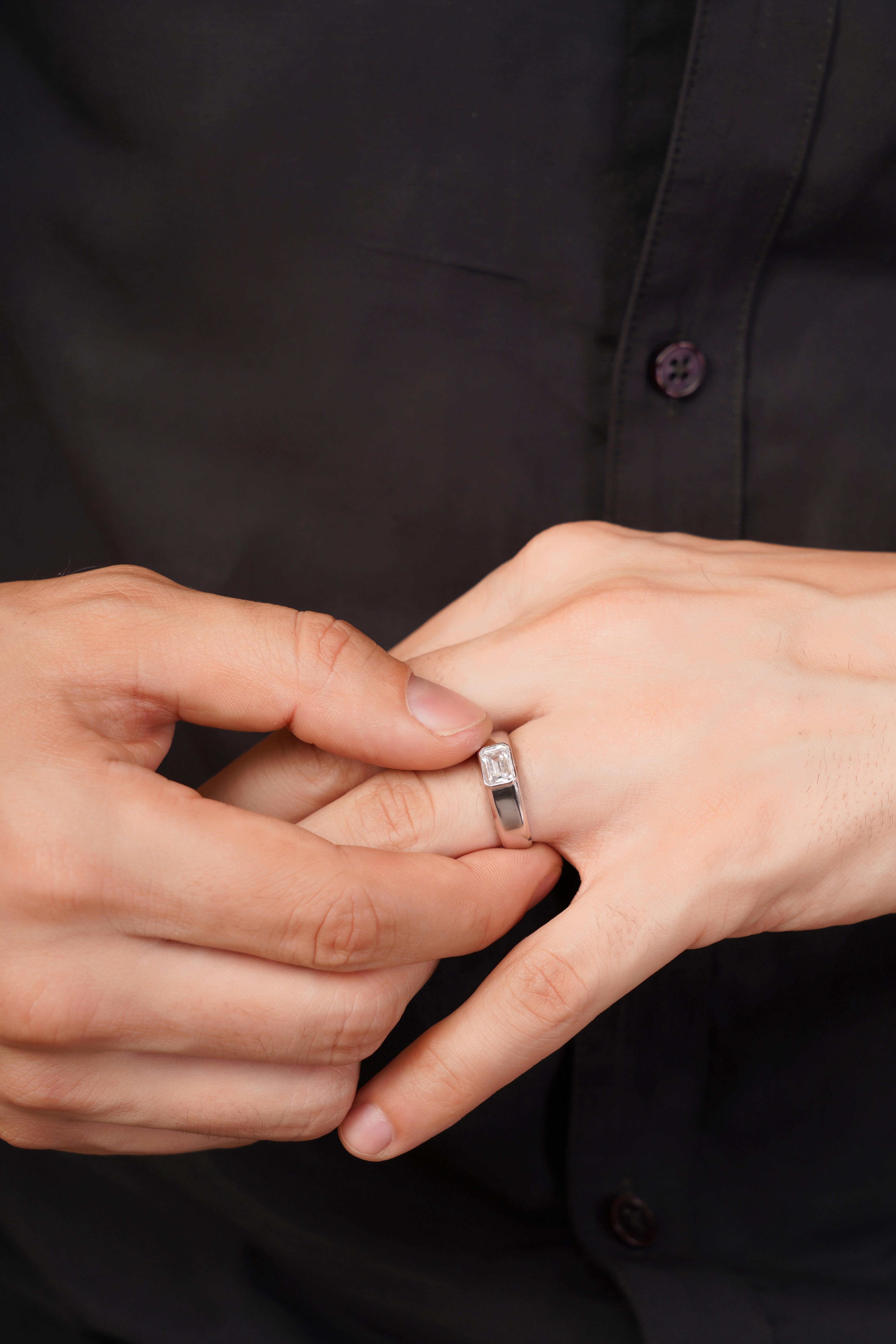 Sovereign Band with a Emerald Solitaire