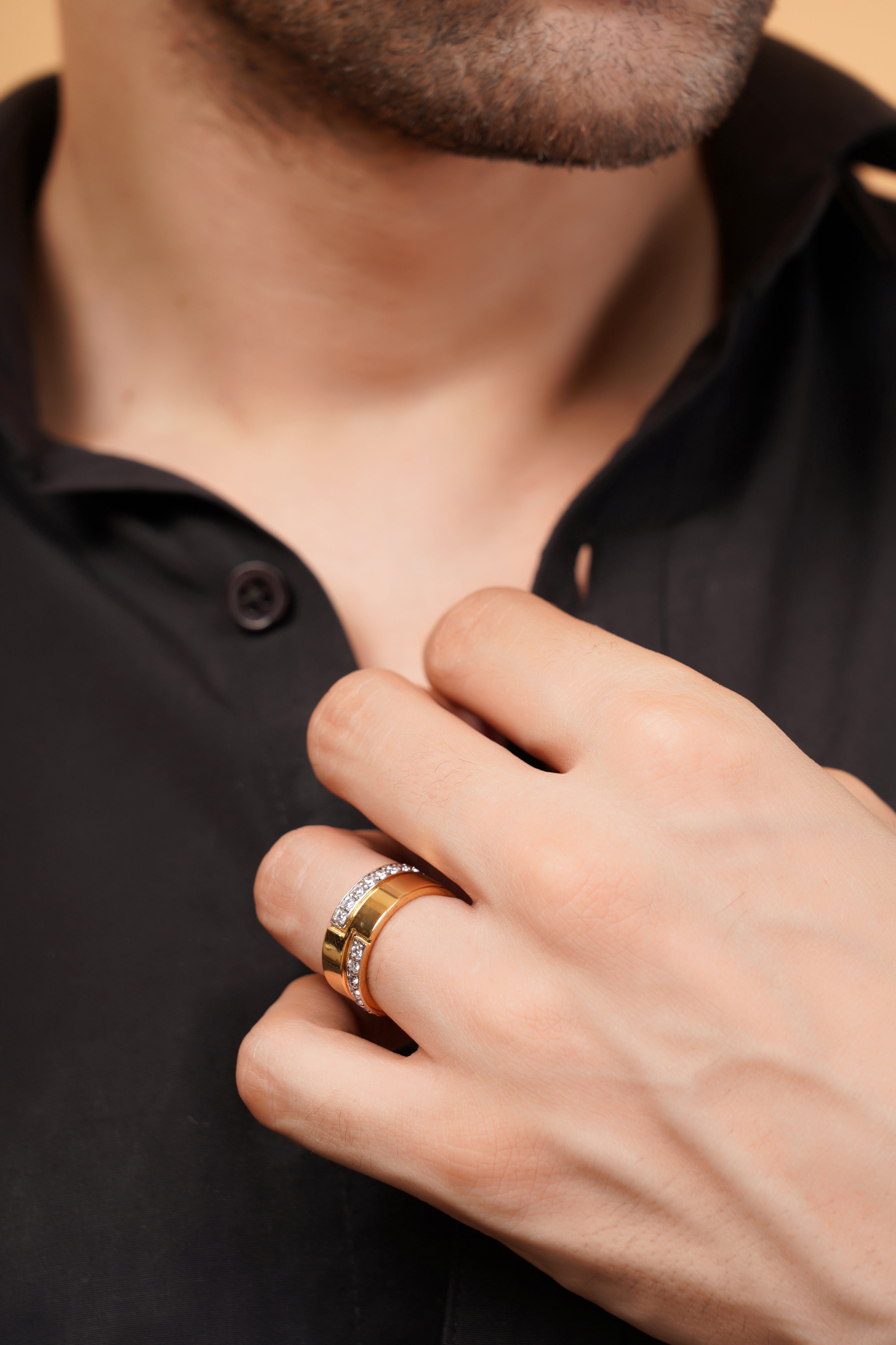 Elliott Band with Round Diamonds