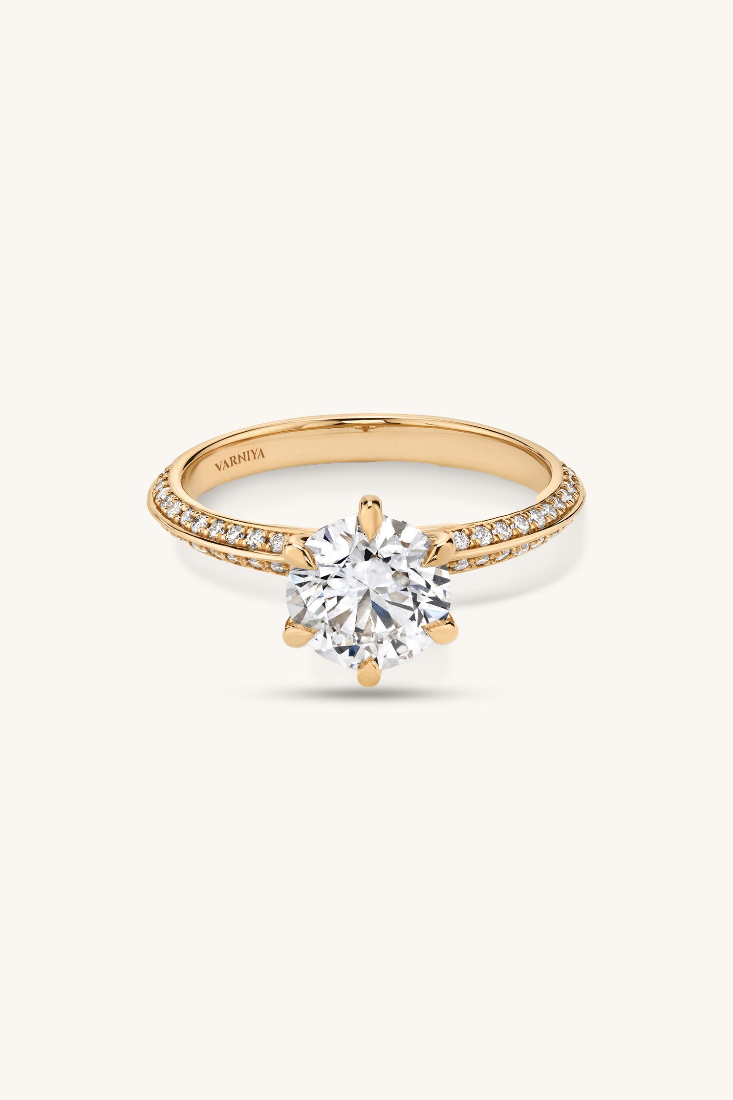 Amália Round Brilliant Solitaire Pavé Ring