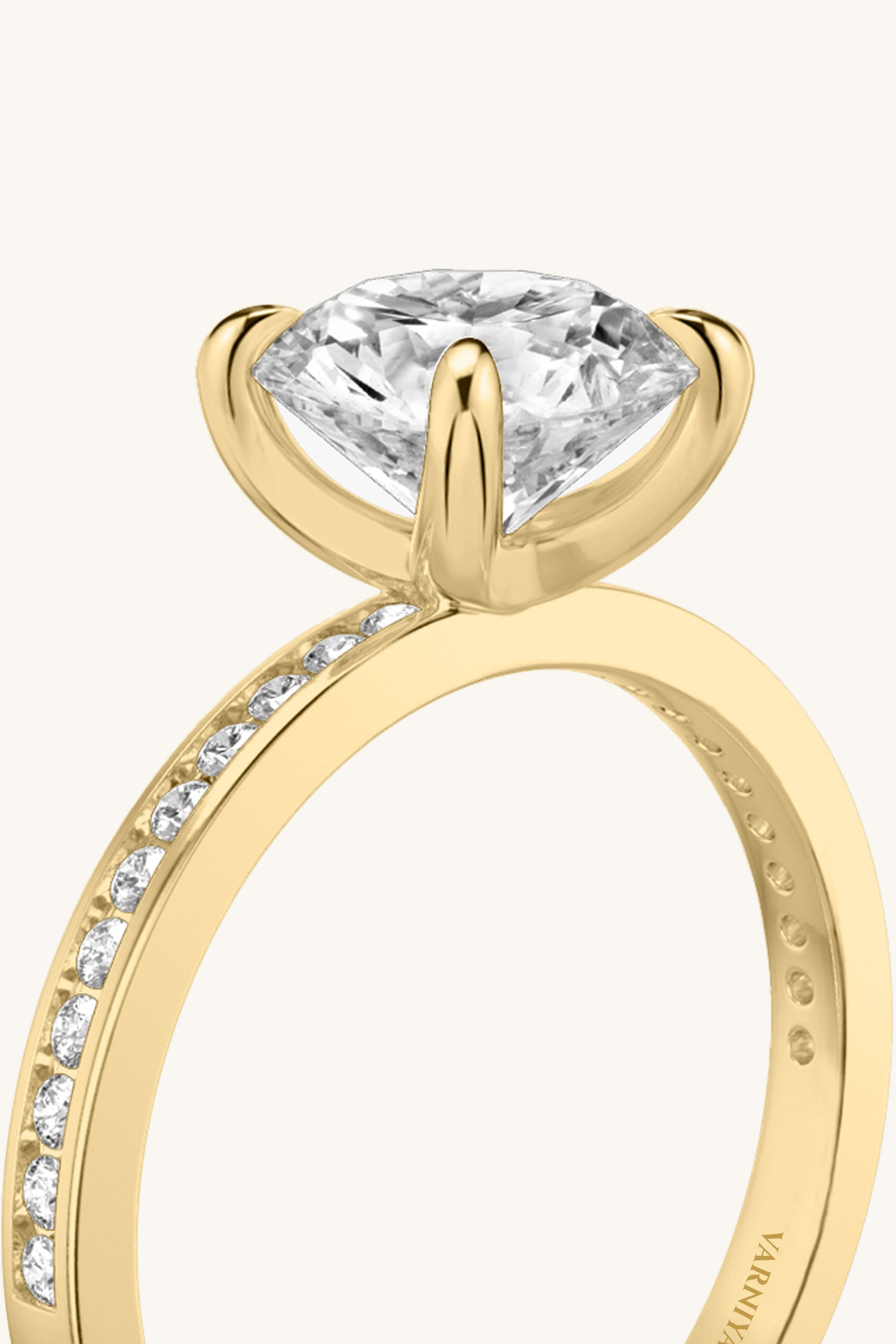 Sequinne Round Solitaire Pavé Band