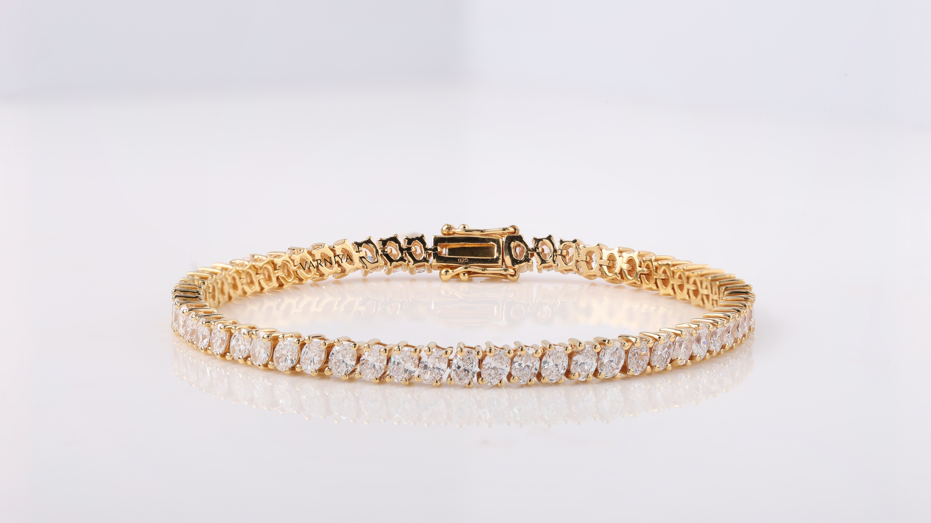 The Starlight Oval Bracelet