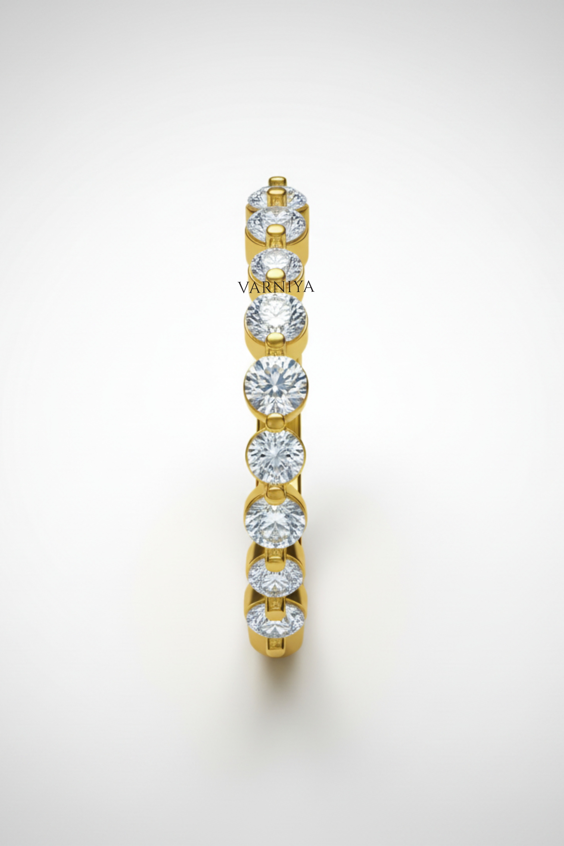 The Alegria Alternating Diamond Pavé Band