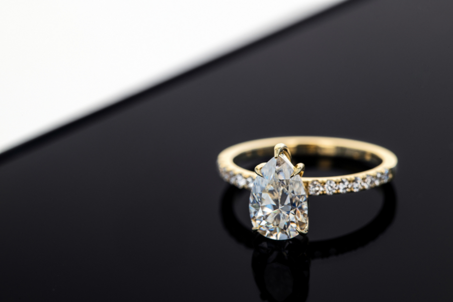 2 Carat Diamond Price: Natural vs. Lab-Grown – Which One Should You Buy?