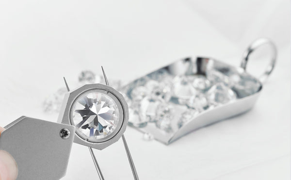 Learn Lab Grown Diamond Grading Standards: A Quick Guide