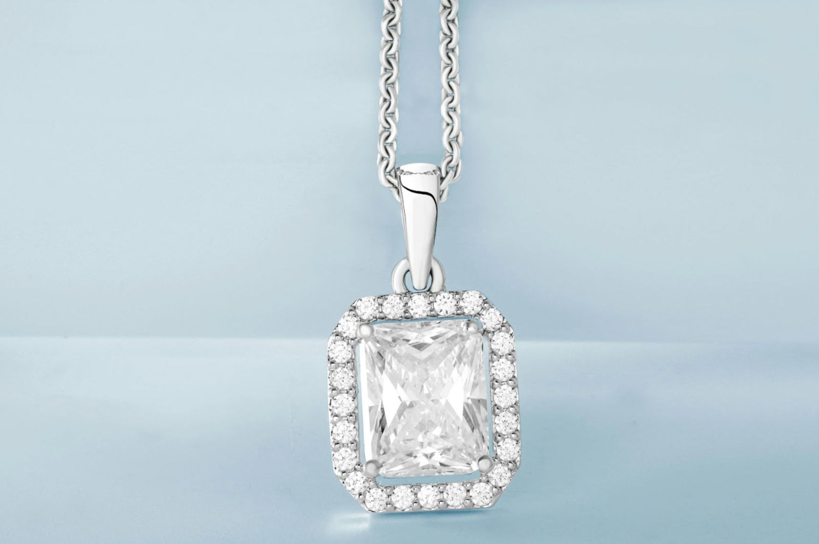 How a Lab Grown Diamond Detector Identifies Synthetic Diamonds