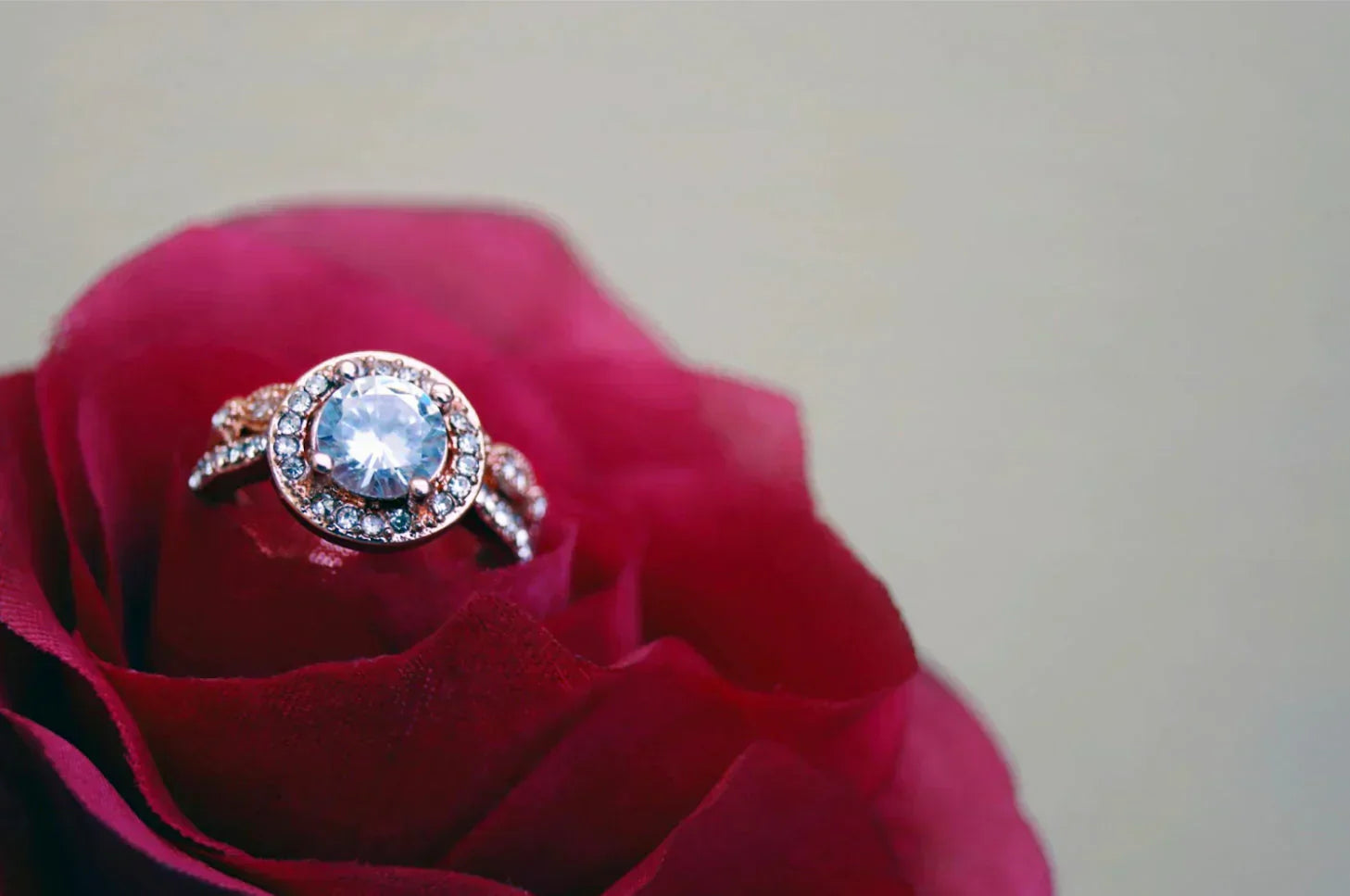How to Buy Lab-Grown Diamonds Without These 7 Mistakes