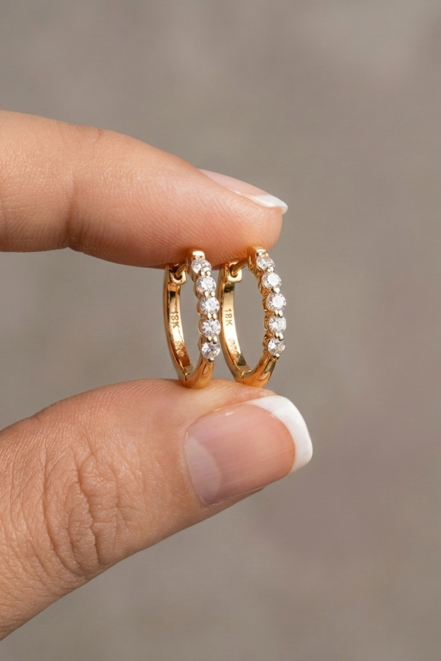 0.17 Ct Five Diamond Hoola Earring