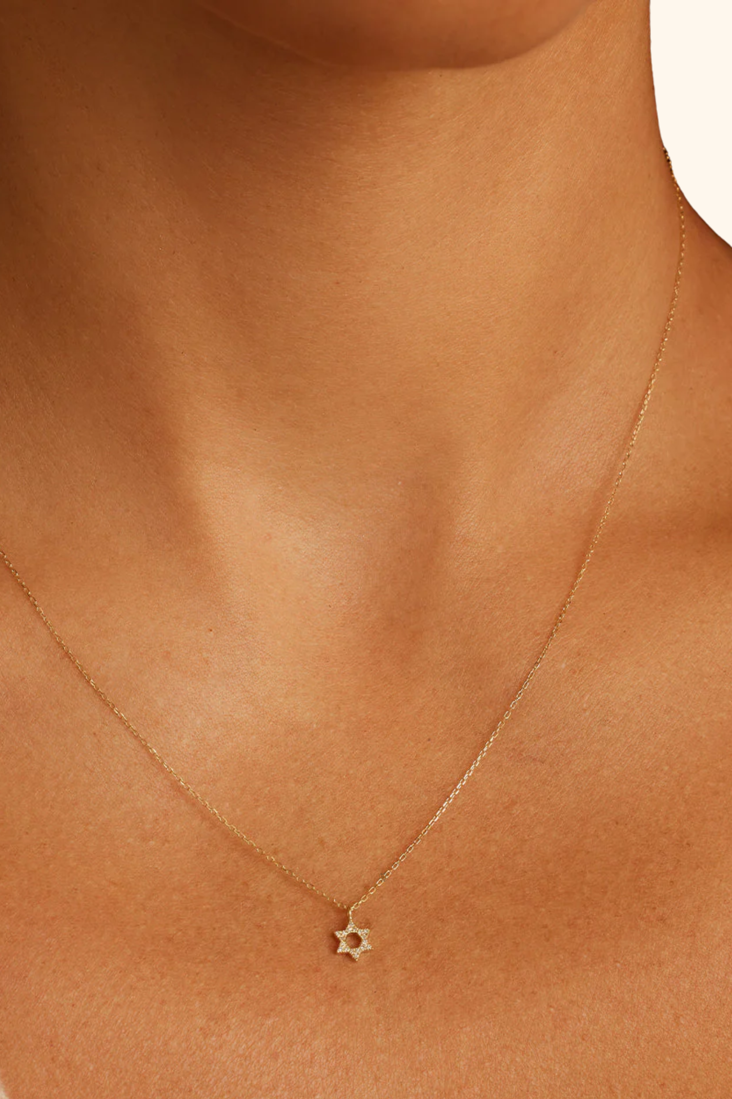 Dainty Star Pendant