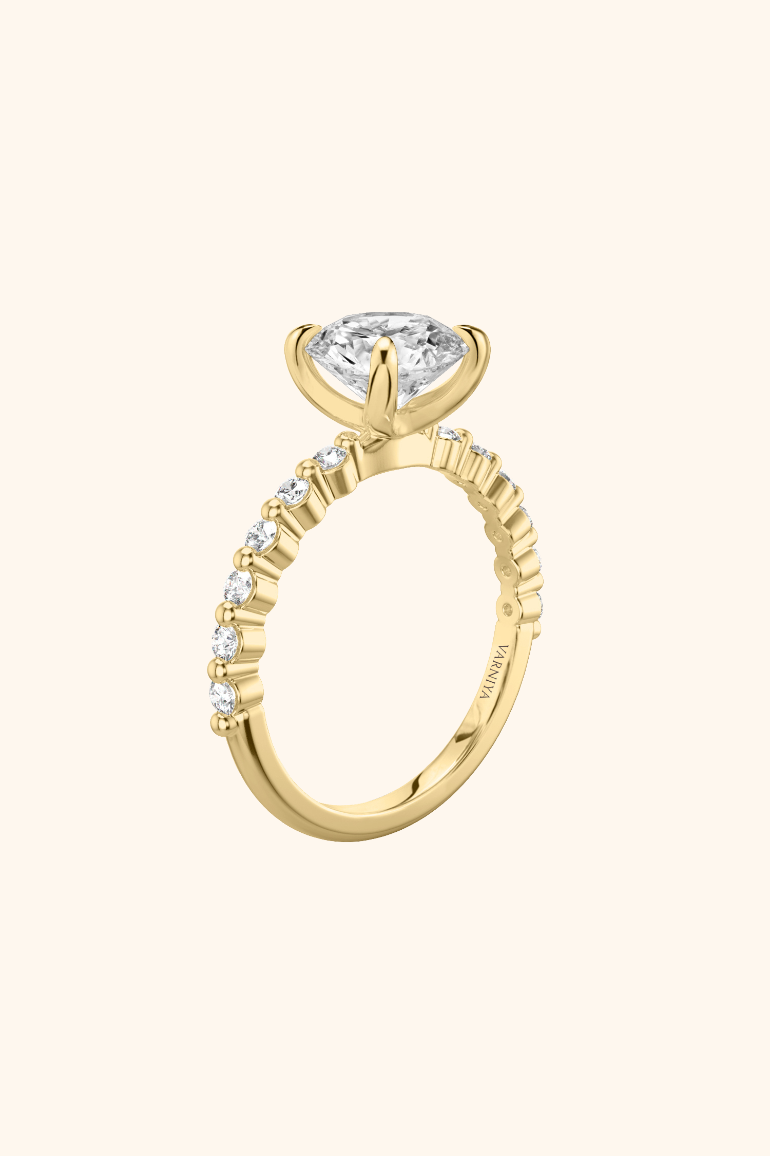 Alya Round Brilliant Pavé Ring