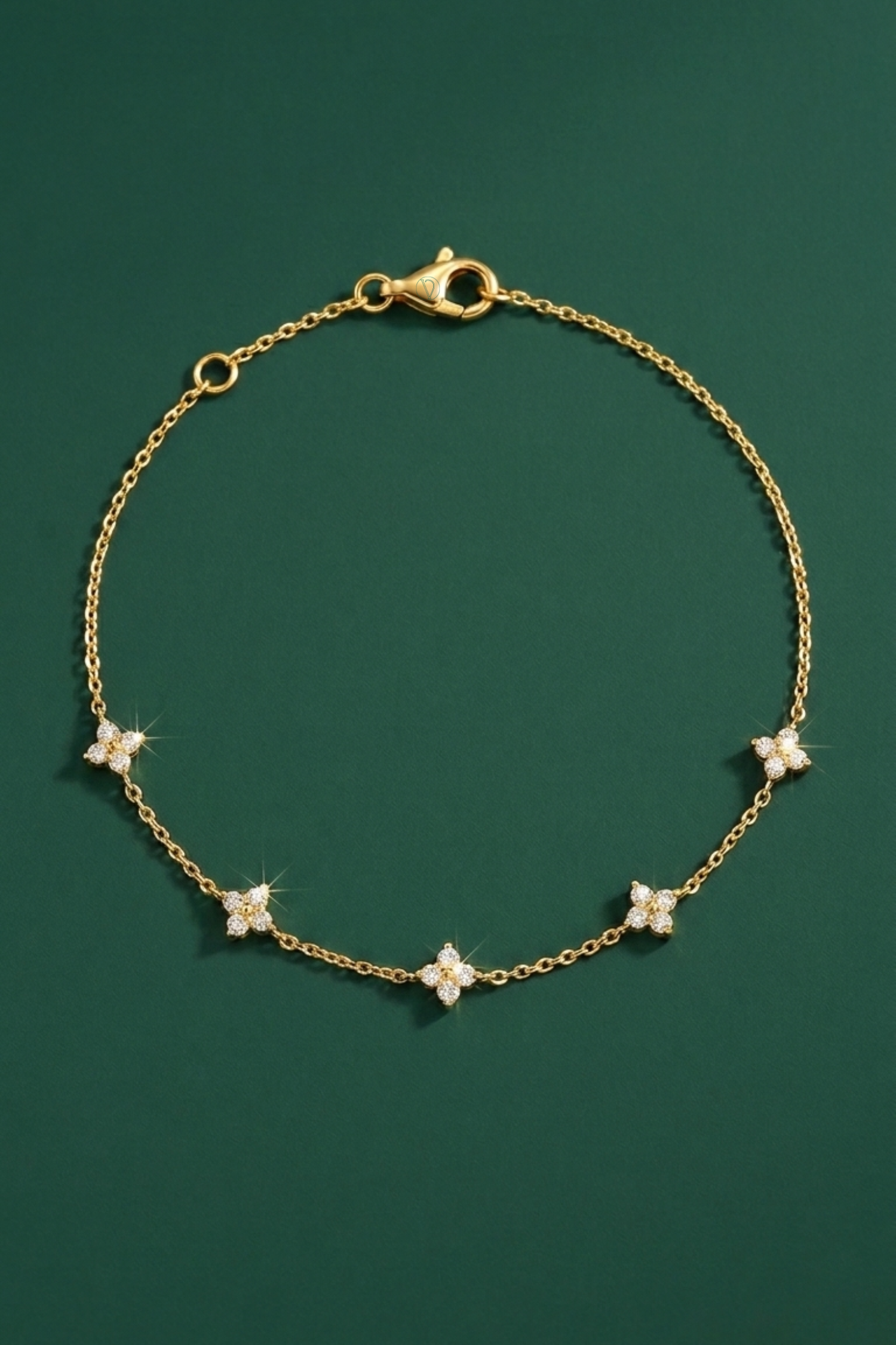 Dainty Clover Station Bracelet