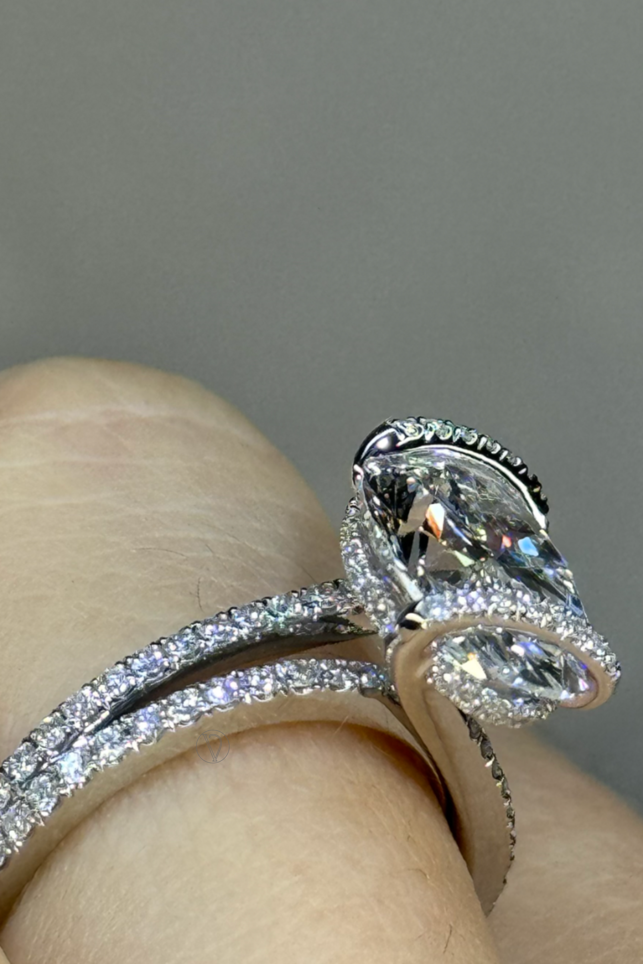 Mirellé Split Shank Ring