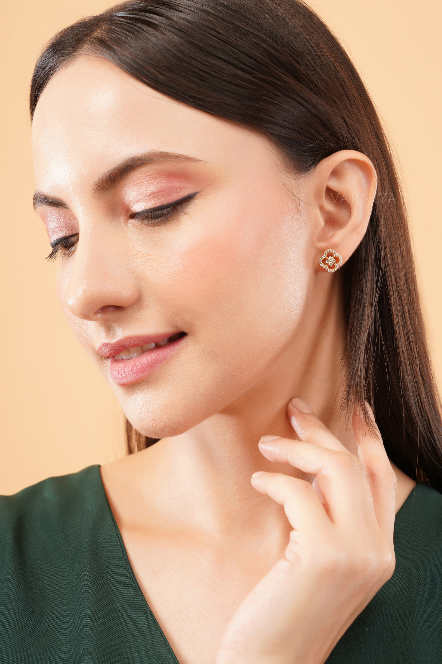 Rosette Sparkling Studs