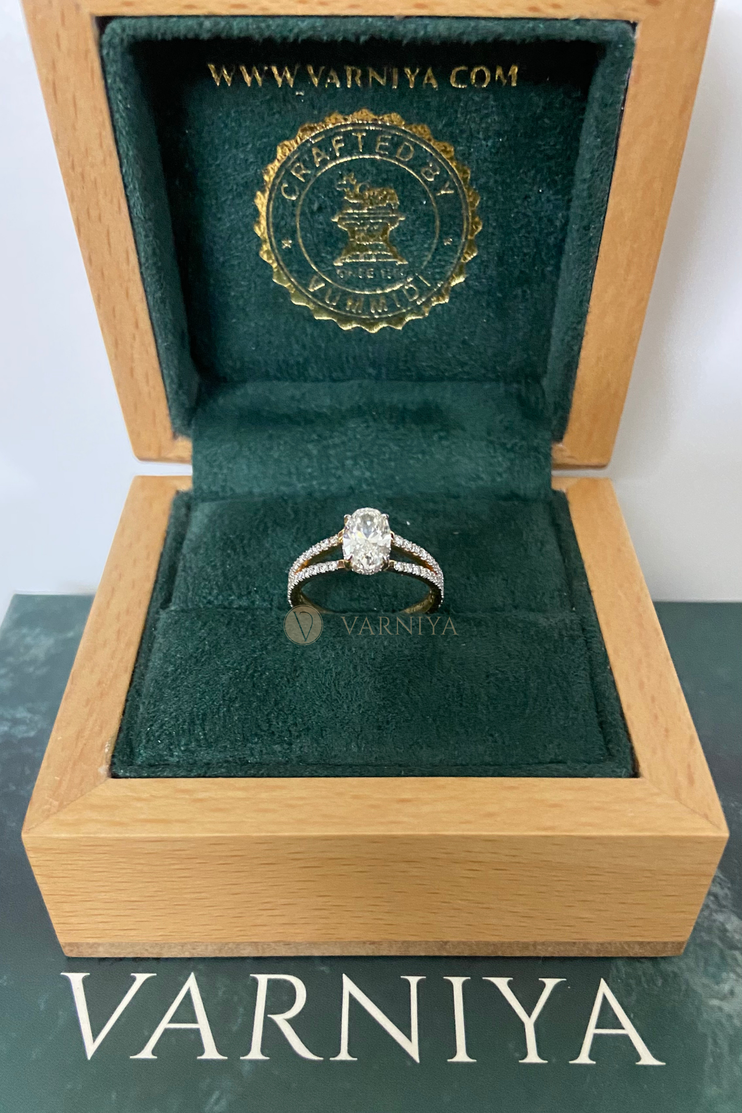 Dulce Halo Oval Solitaire Pavé Ring