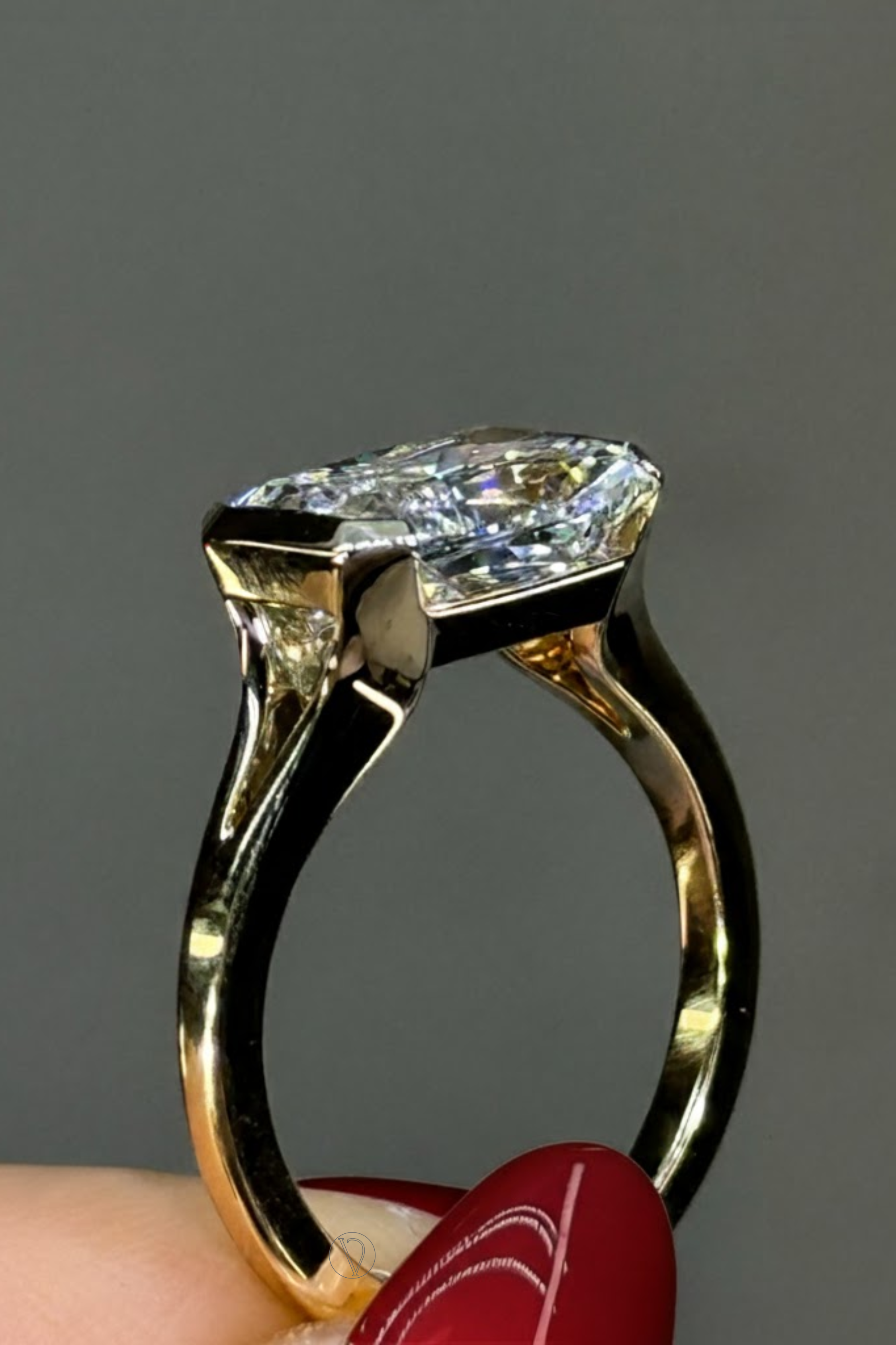 East West Radiant Solitaire Split Band Ring