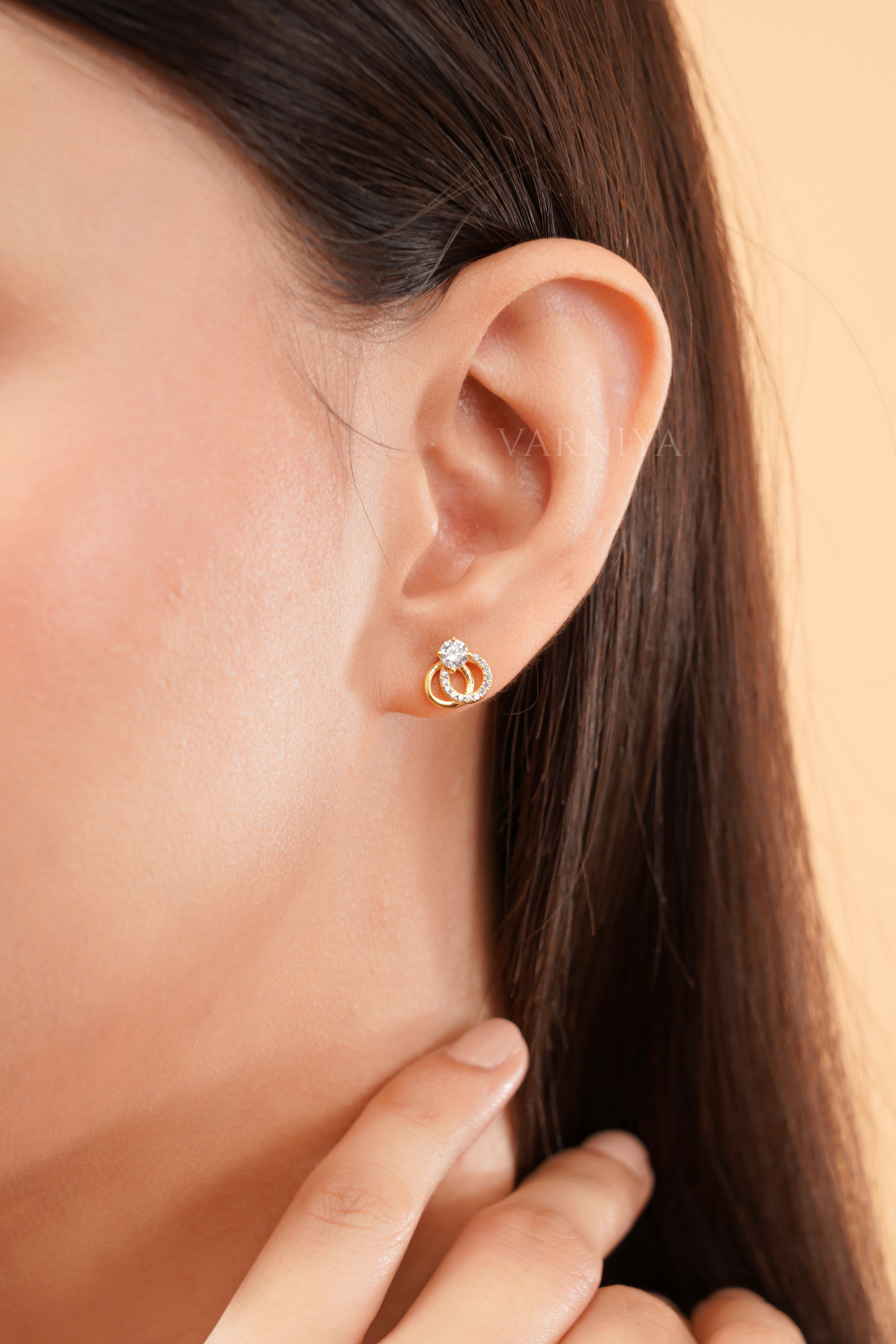 Stellina Embrace Studs