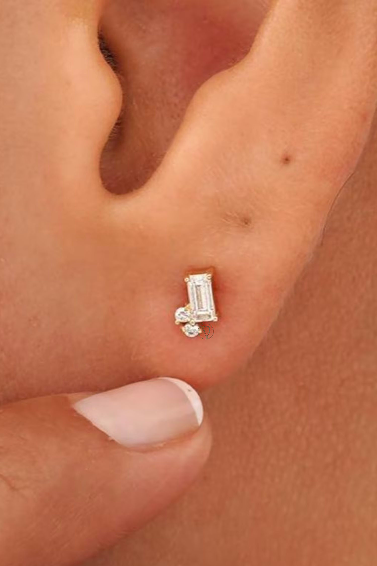 Mixed-Cut Cluster Stud Earrings