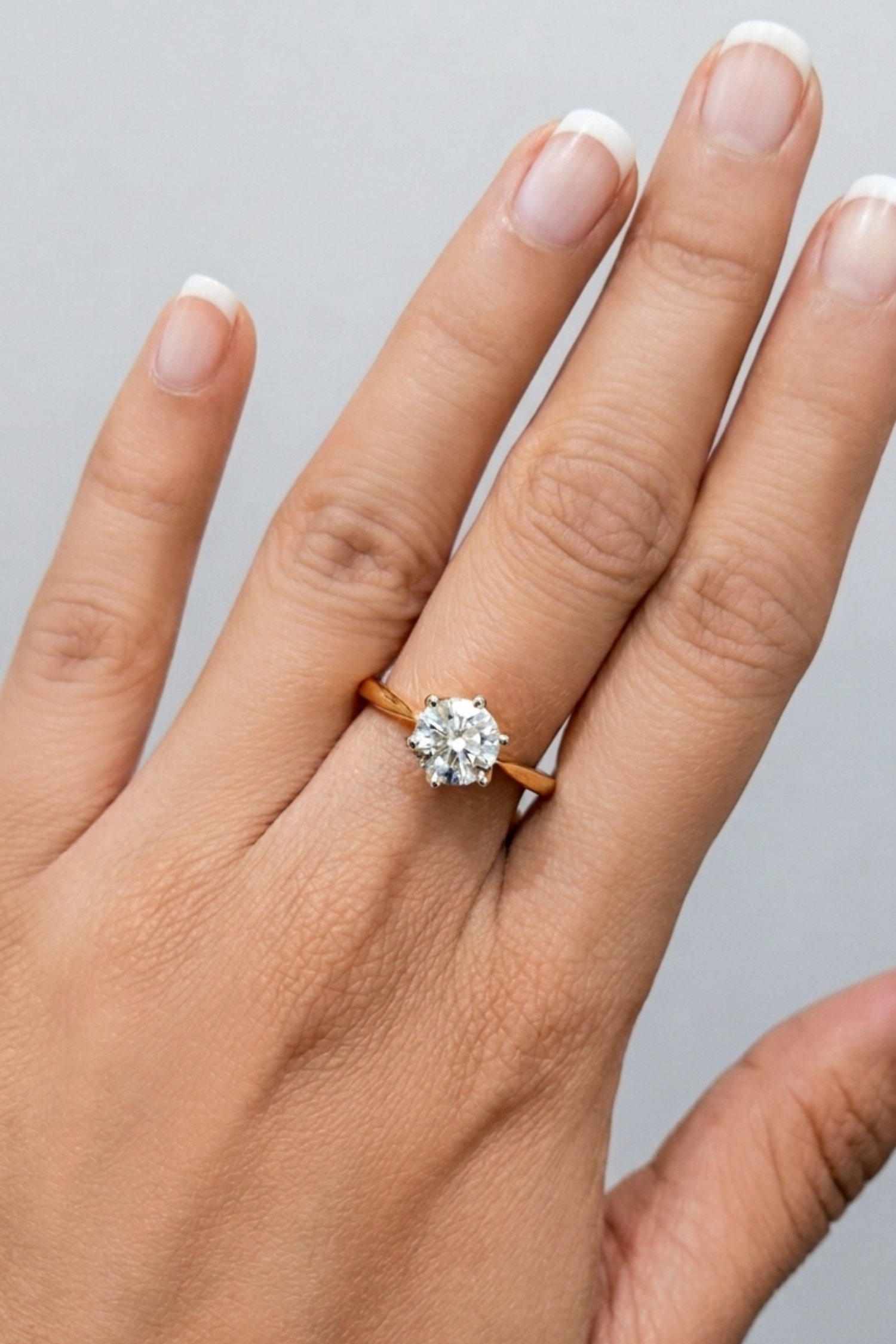 1.02 Ct Whispering Tulip Setting Sparkle Ring in Ring Size 6
