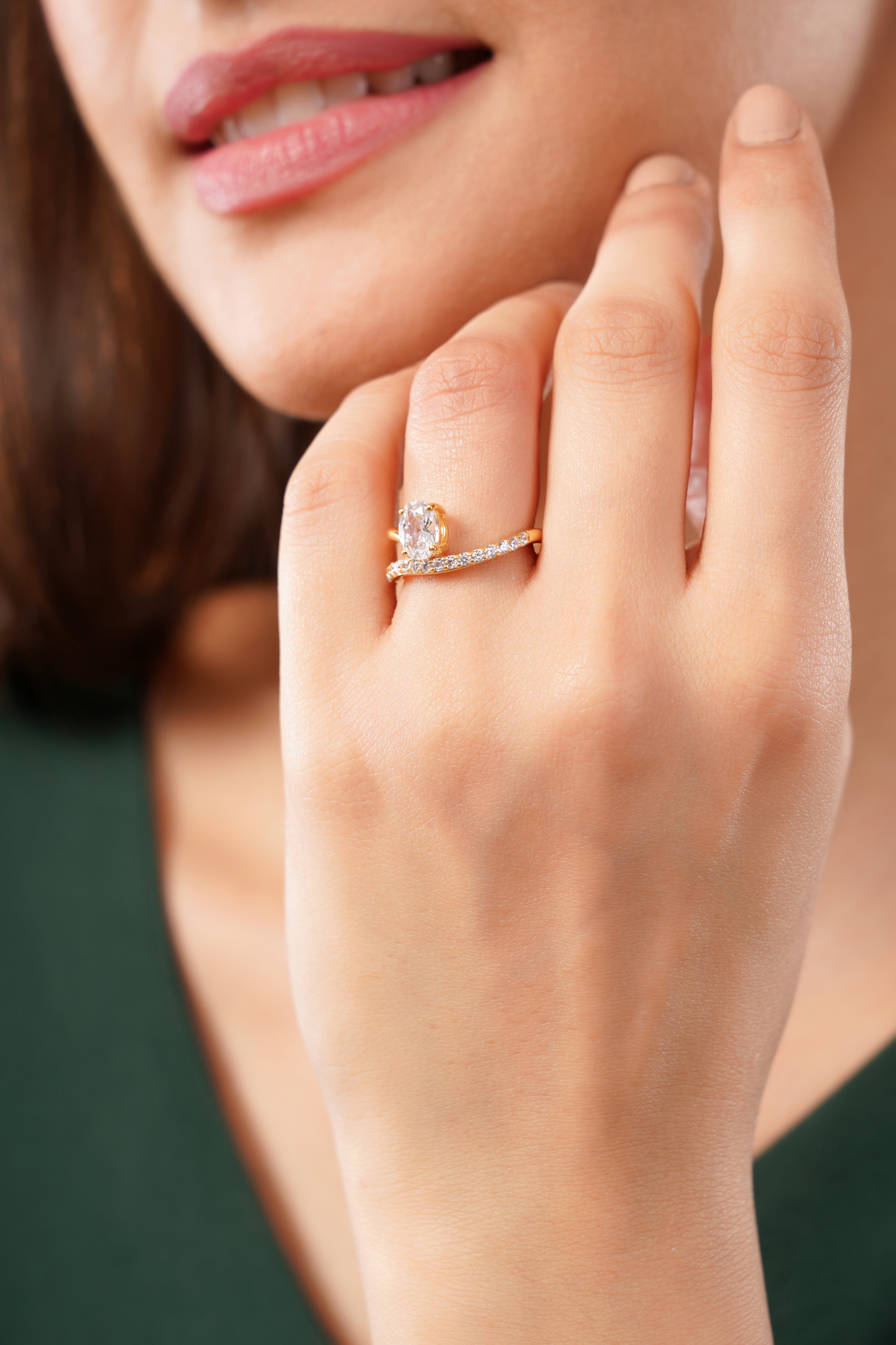 Maravilla Oval Wave Engagement Ring