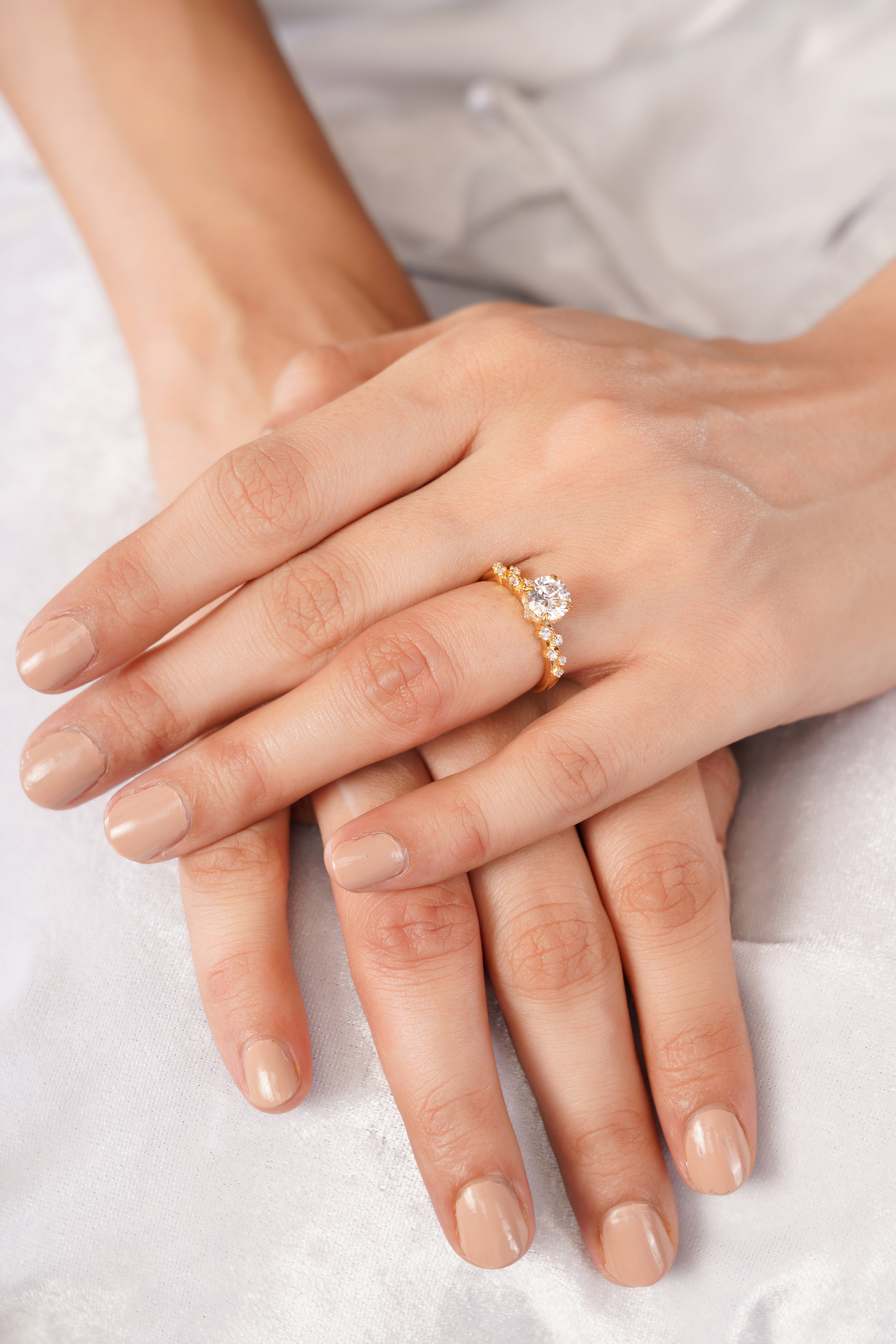 Starlina Round Brilliant Cluster Ring