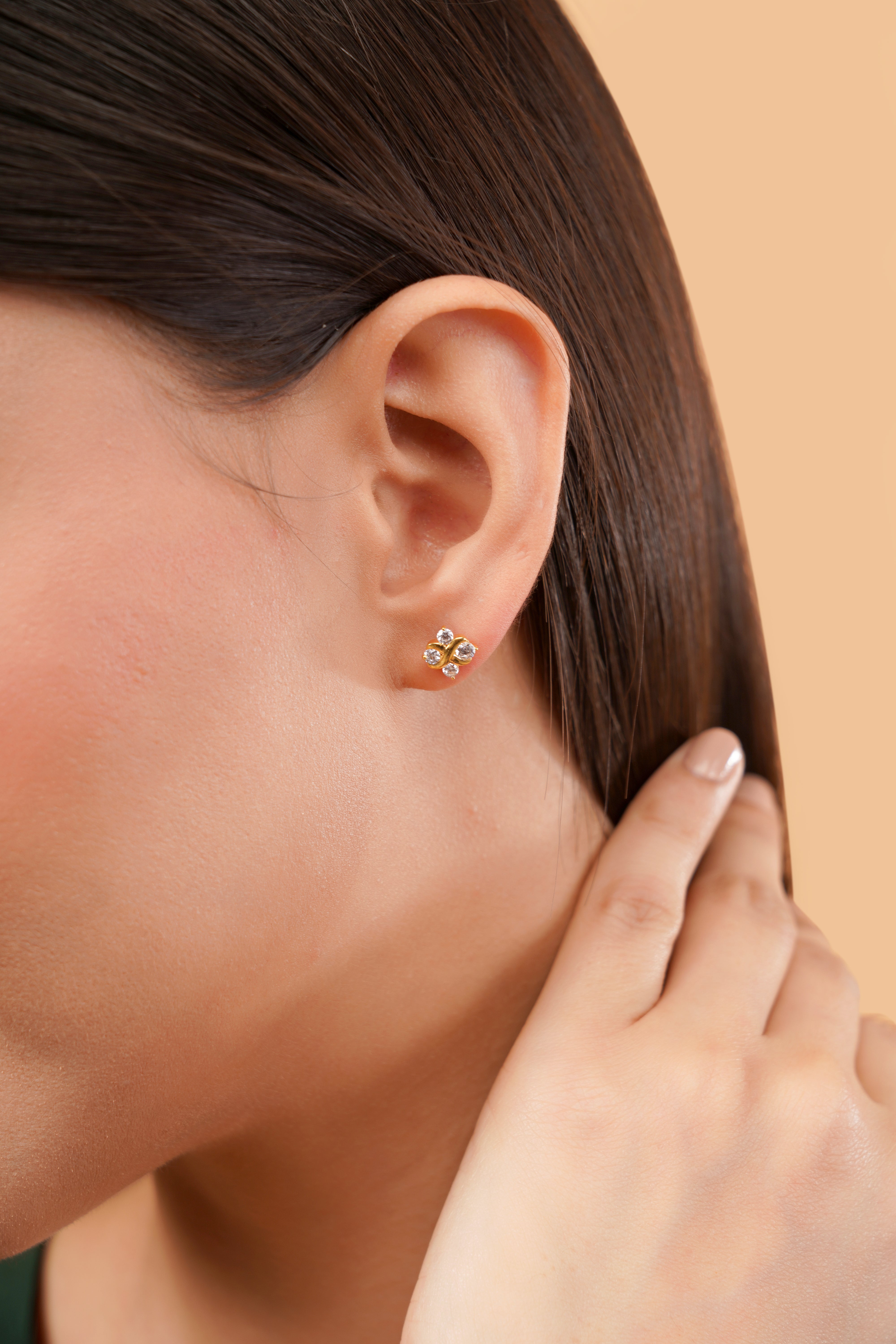 Lumina Luck Studs