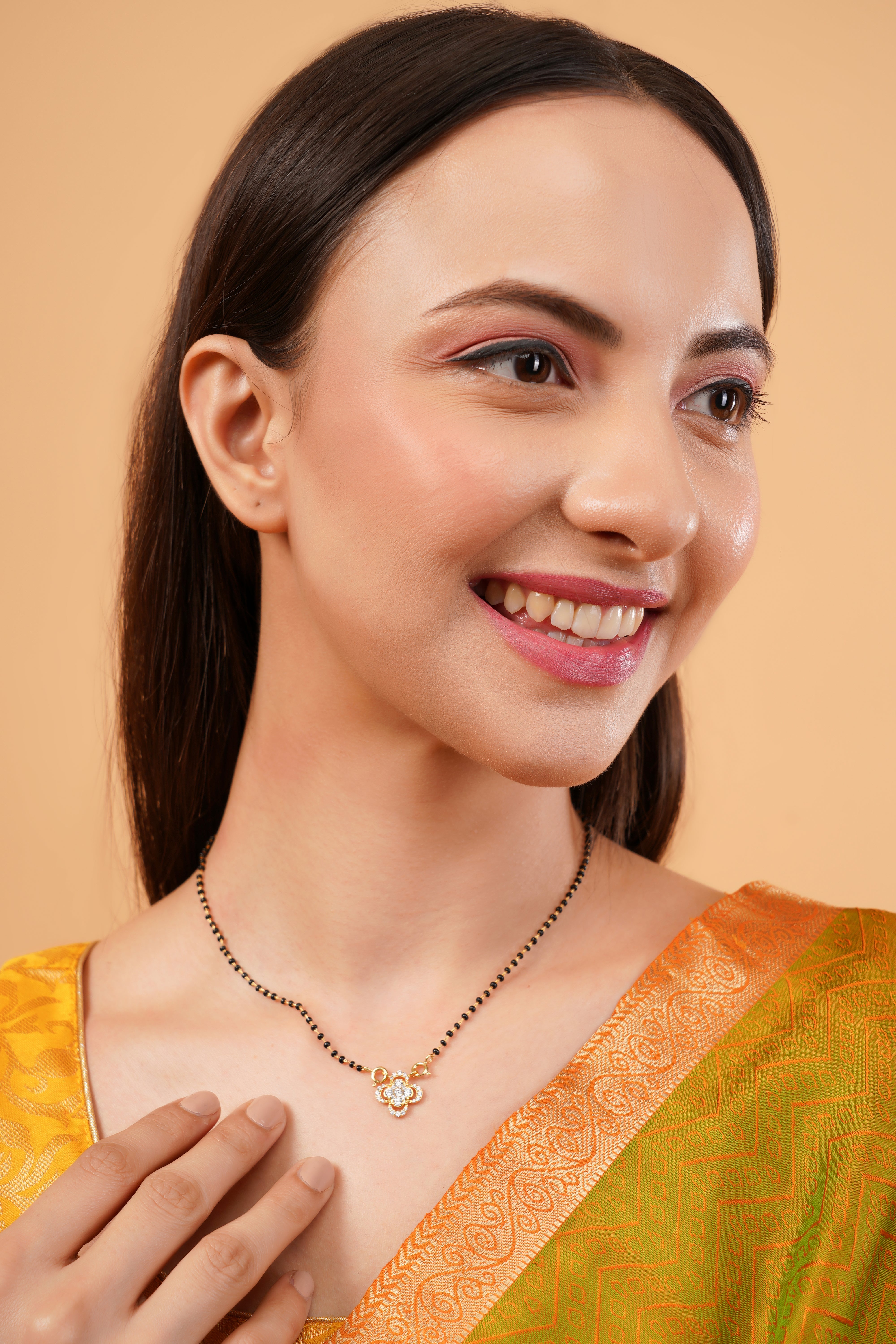 The Clover Radiance Mangalsutra