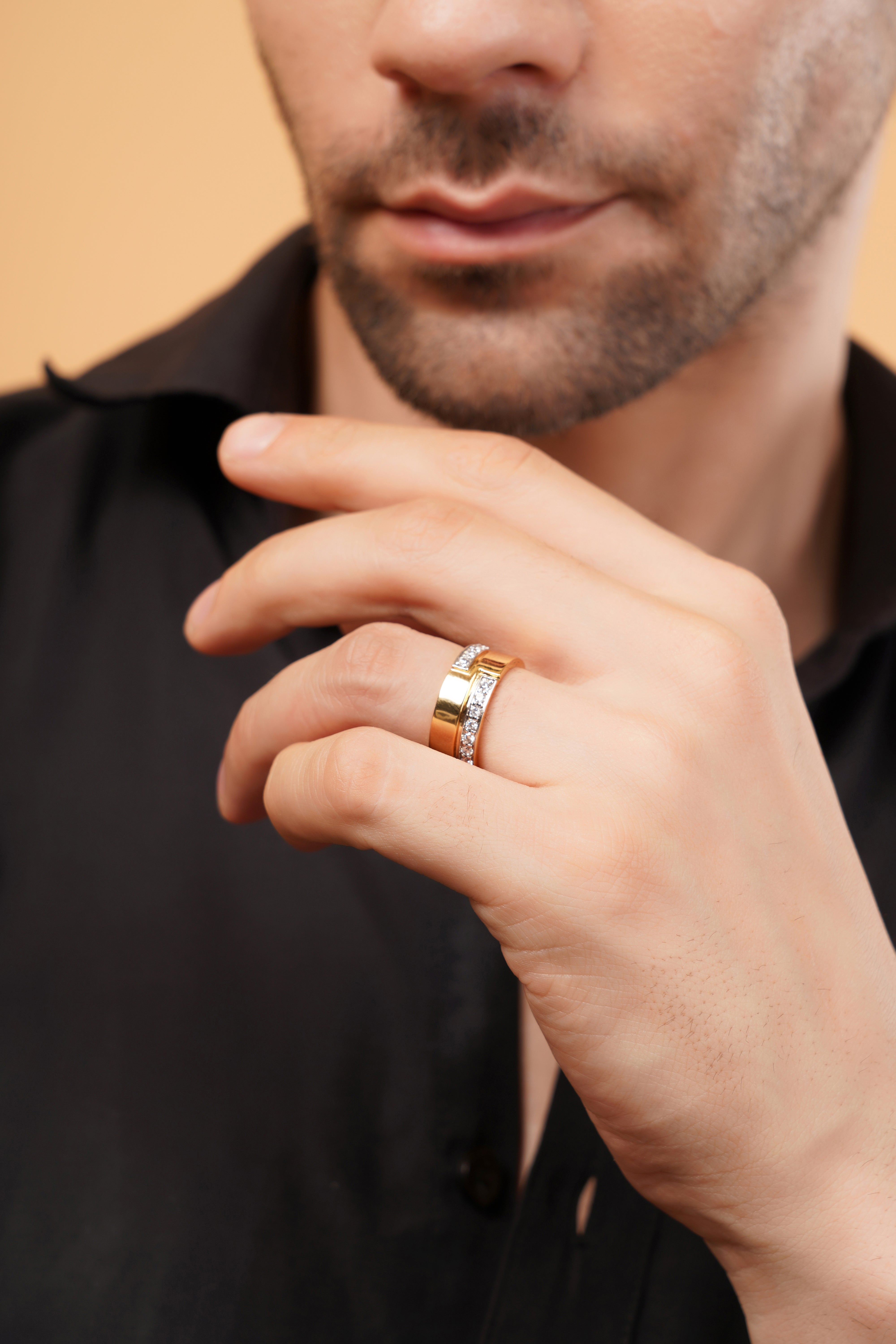 Elliott Band with Round Diamonds