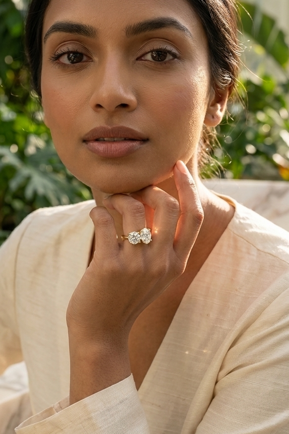 TOI MOI Luminosa Round Brilliant and Oval Solitaire Ring
