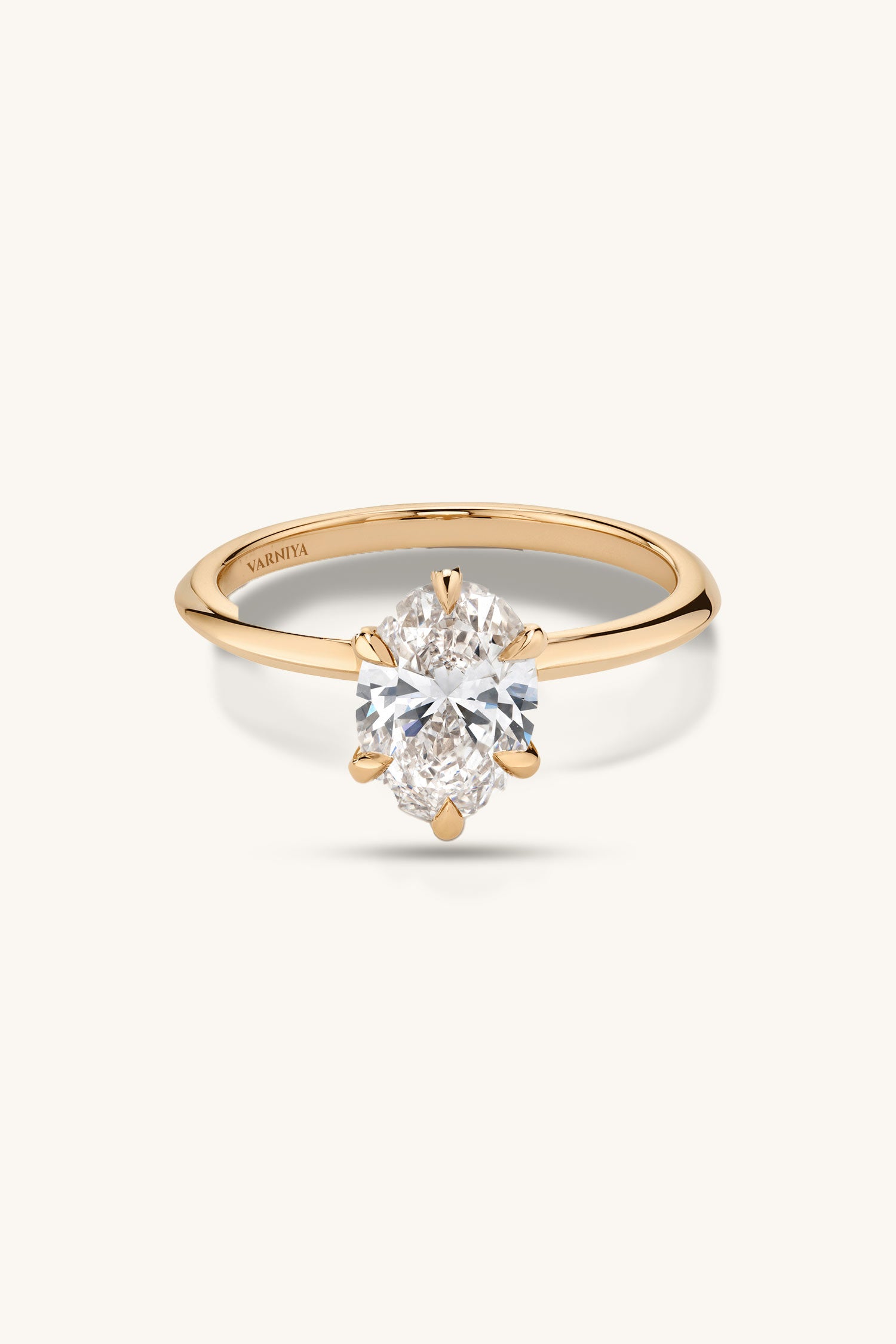 Amália Oval Solitaire Ring