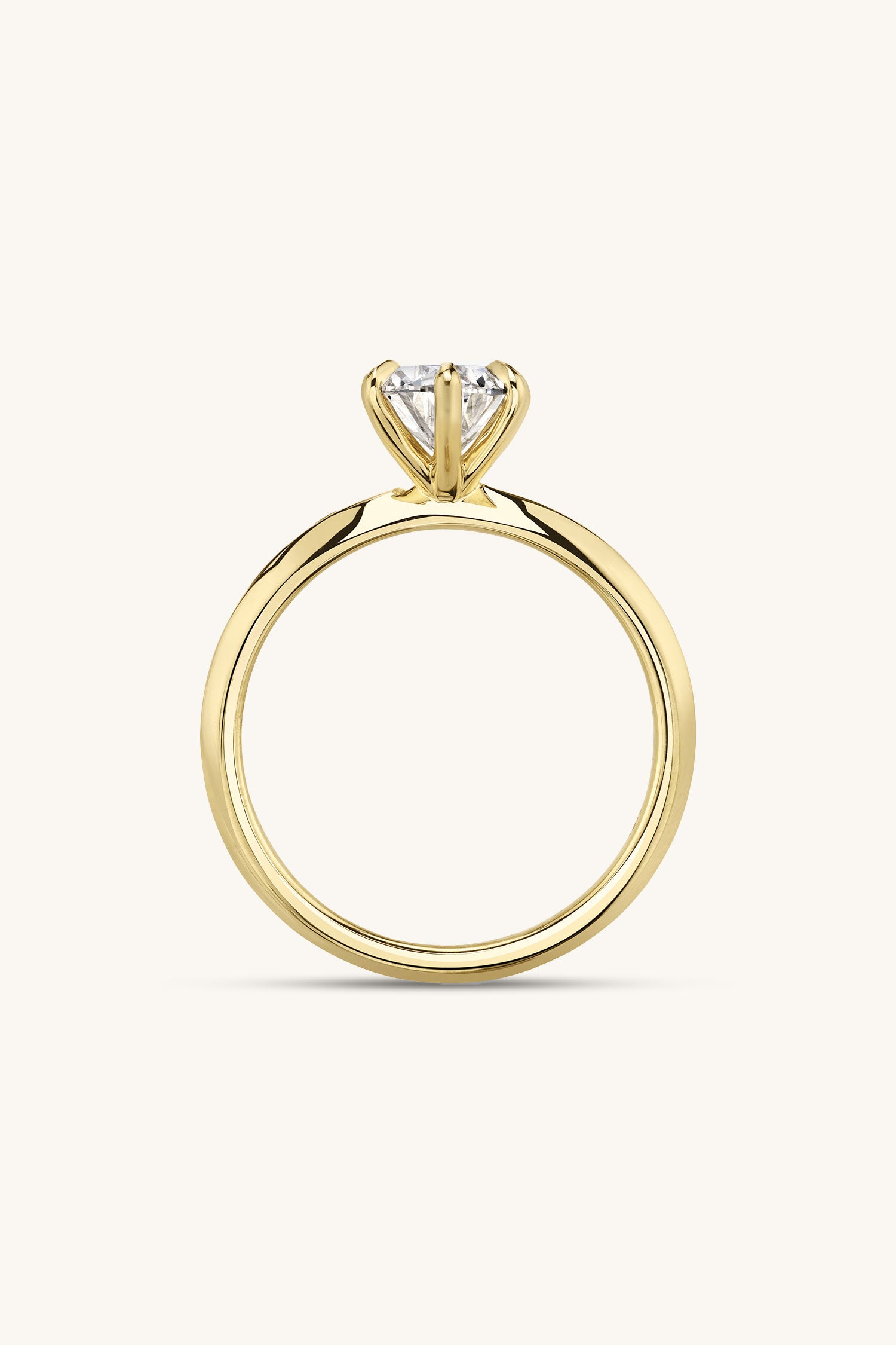 Amália Oval Solitaire Ring