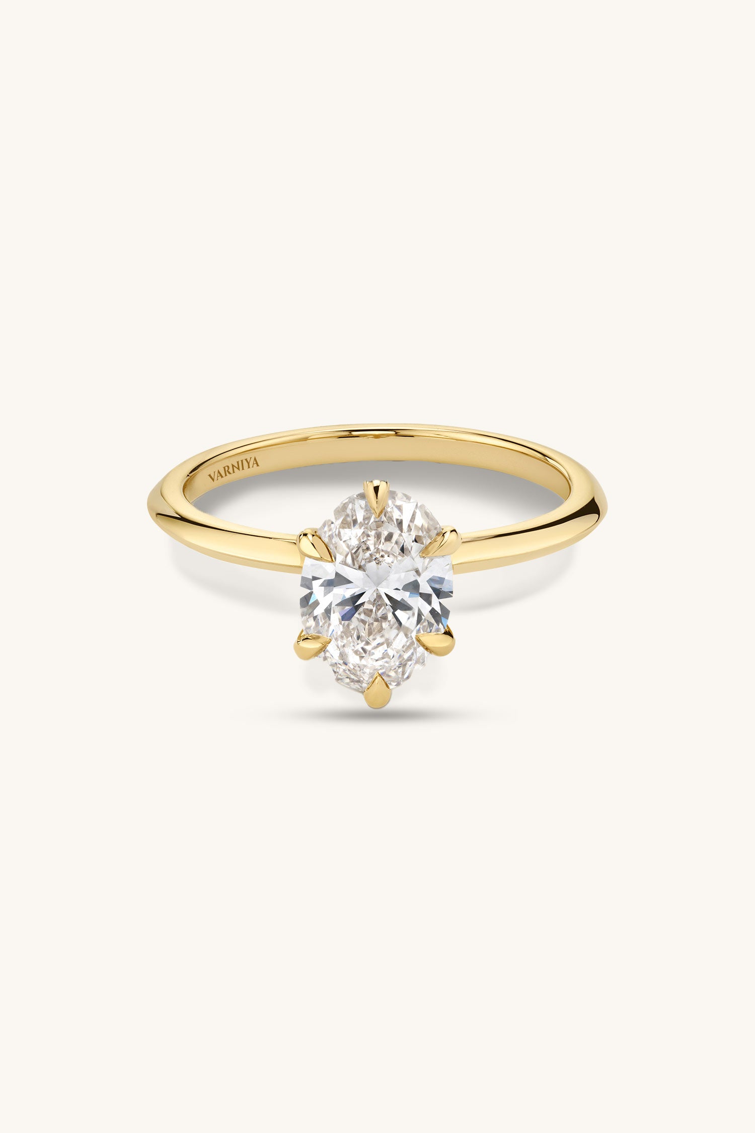 Amália Oval Solitaire Ring