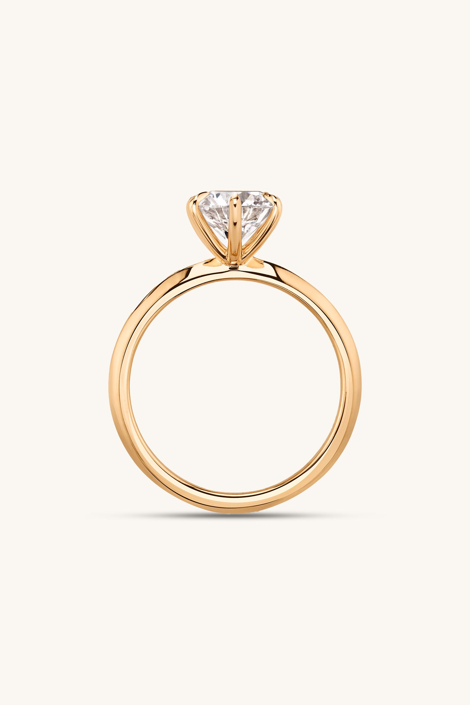 Amália Round Brilliant Solitaire Ring