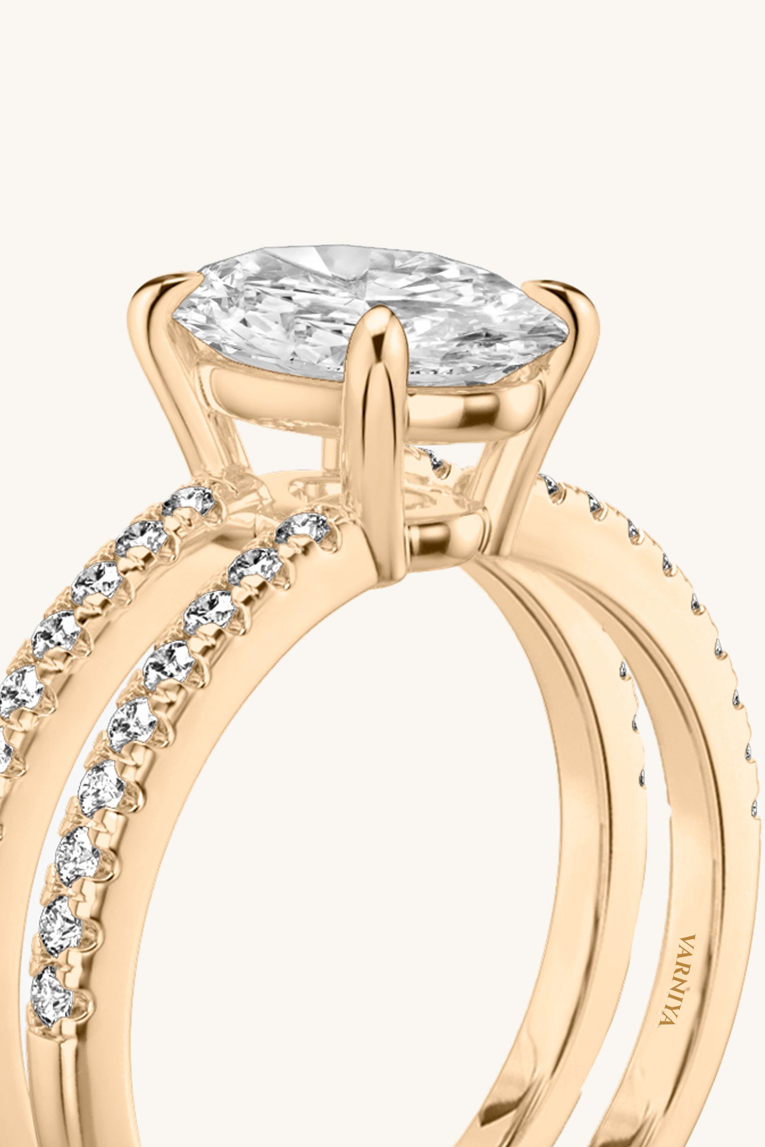 Bicephal Oval Solitaire Pavé Ring