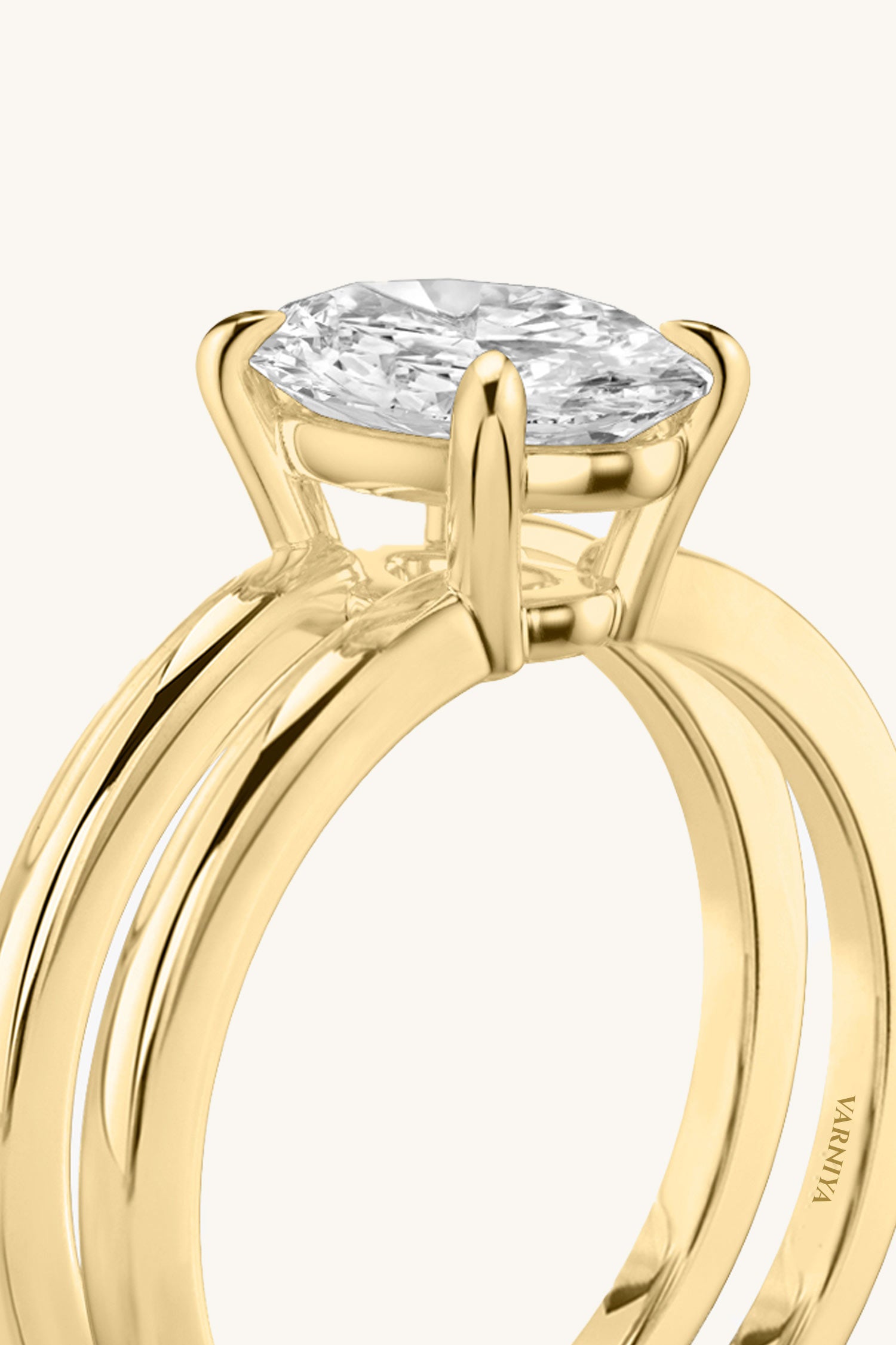 Bicephal Oval Solitaire Ring