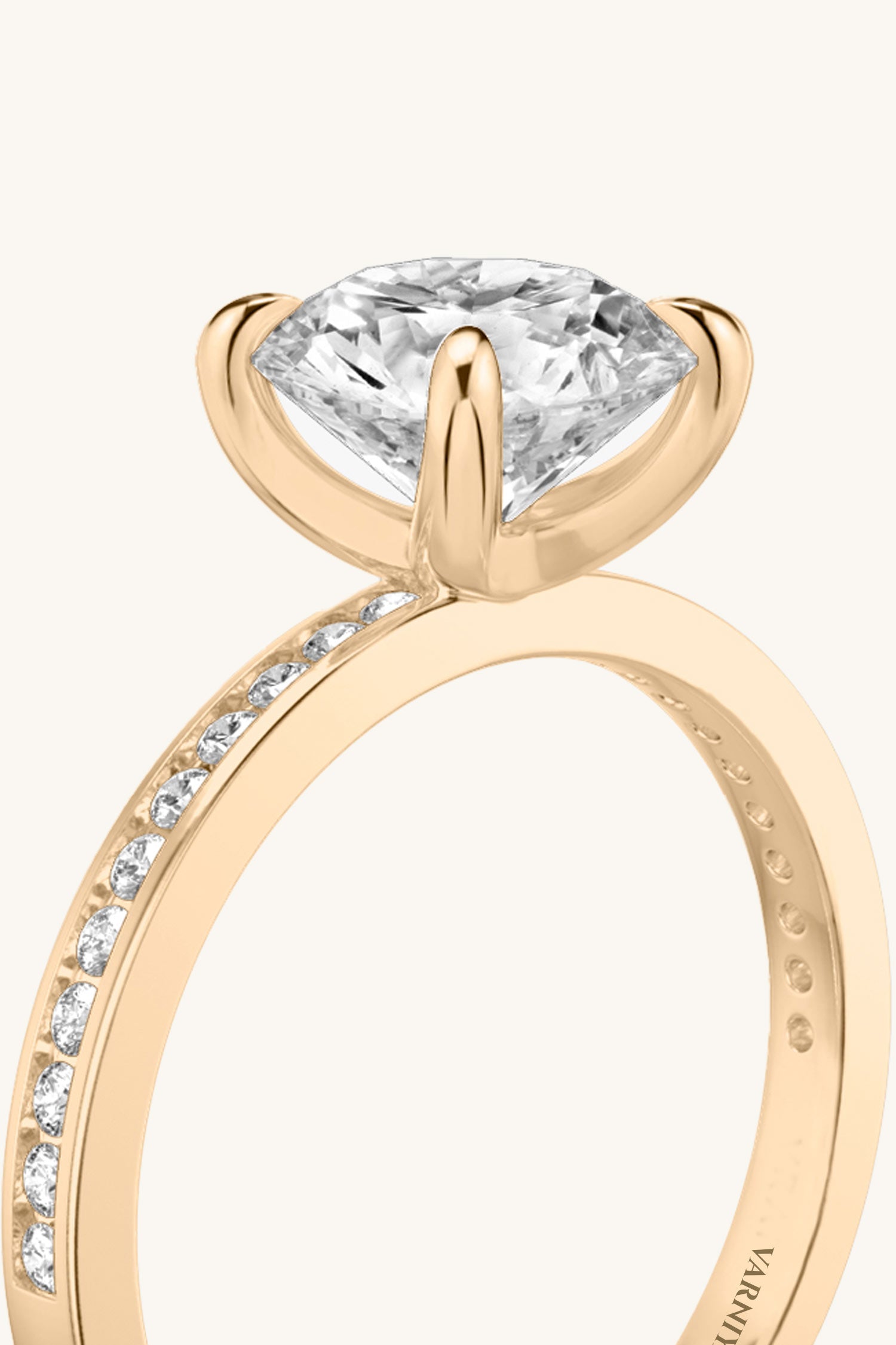 Sequinne Round Solitaire Pavé Band