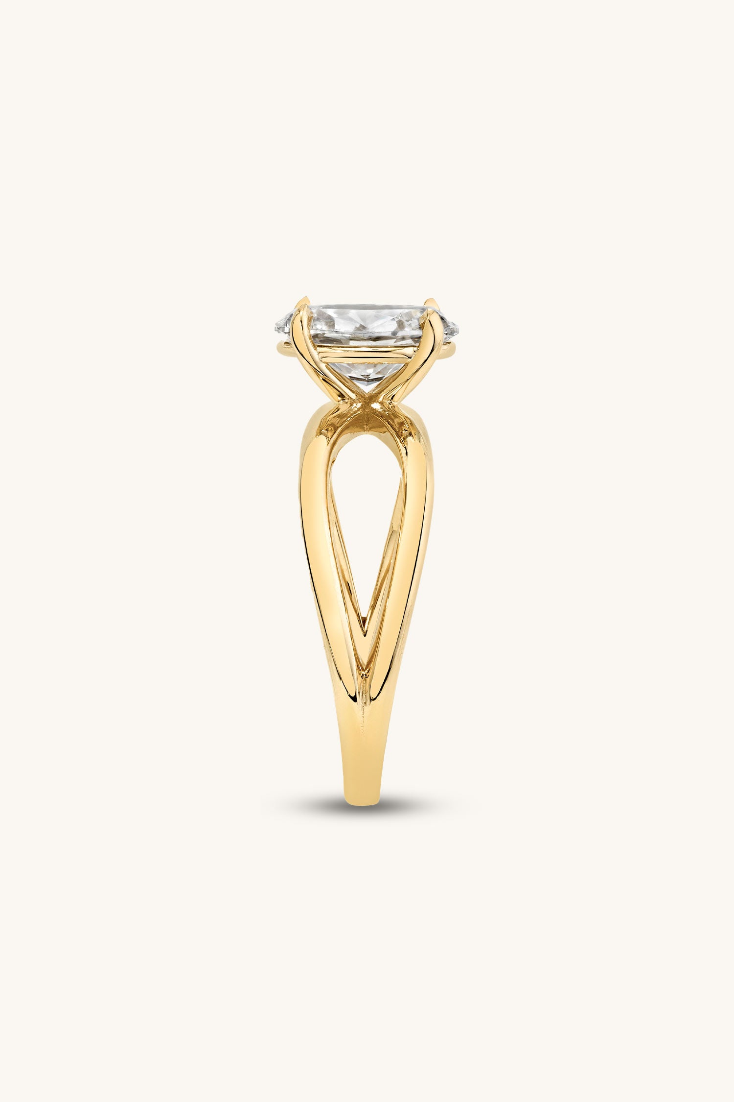 Luisa Oval Solitaire Ring