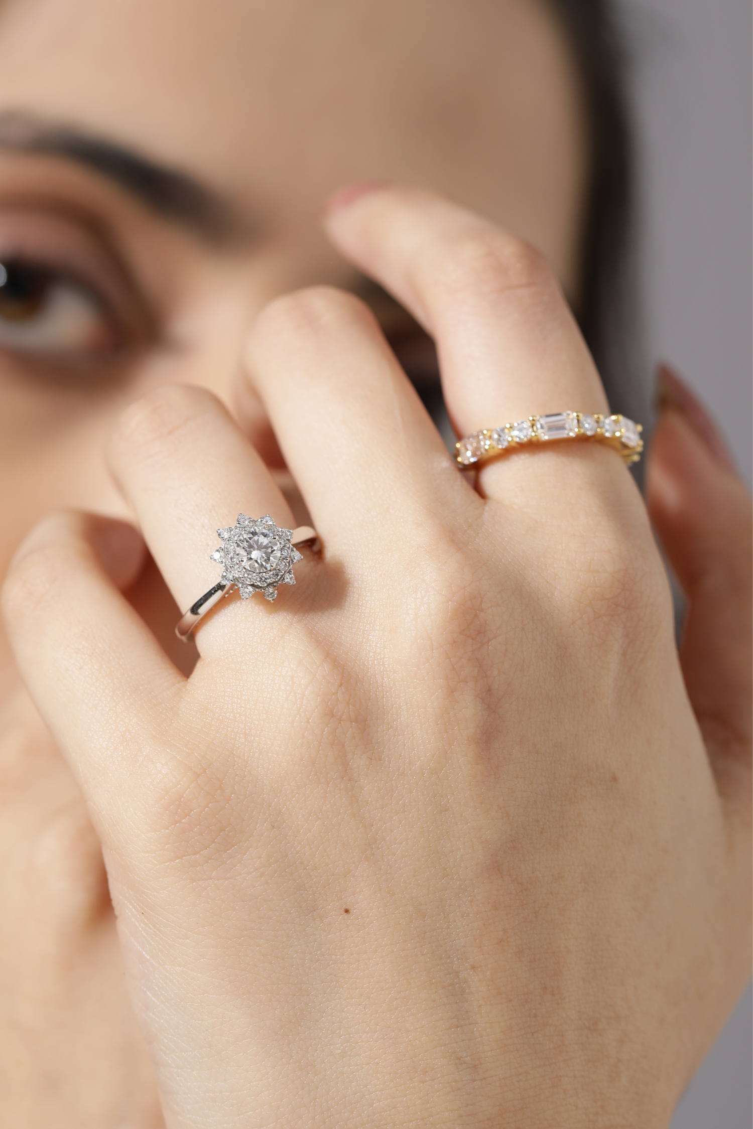 Roselyn Studded Halo Ring set with a Round Solitaire