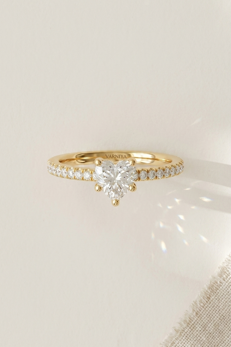 Corazón Heart Solitaire Pavé Ring
